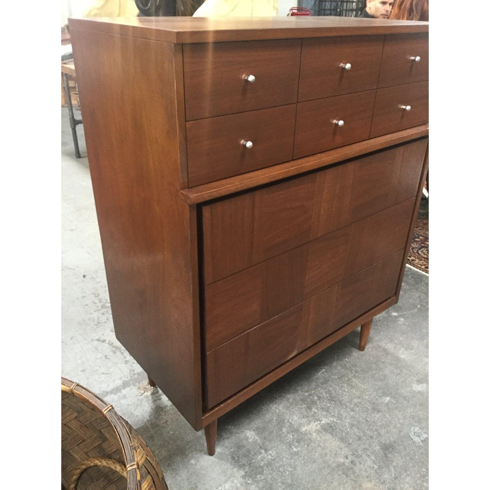 1960s Danish Mid-Century Modern 5-Drawer Dresser 4