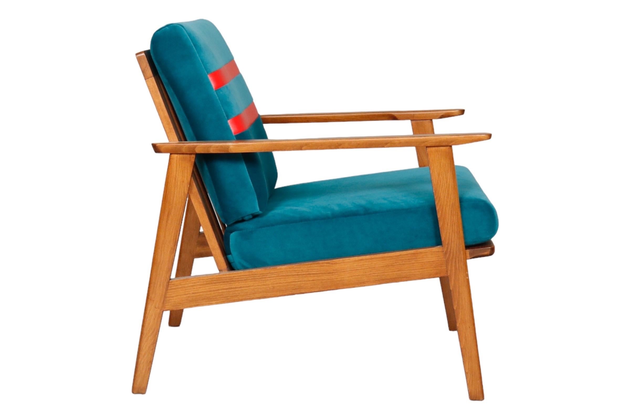 Mid-20th Century 1960’s Danish Mid Century Modern Lounge Chair in Teak  For Sale