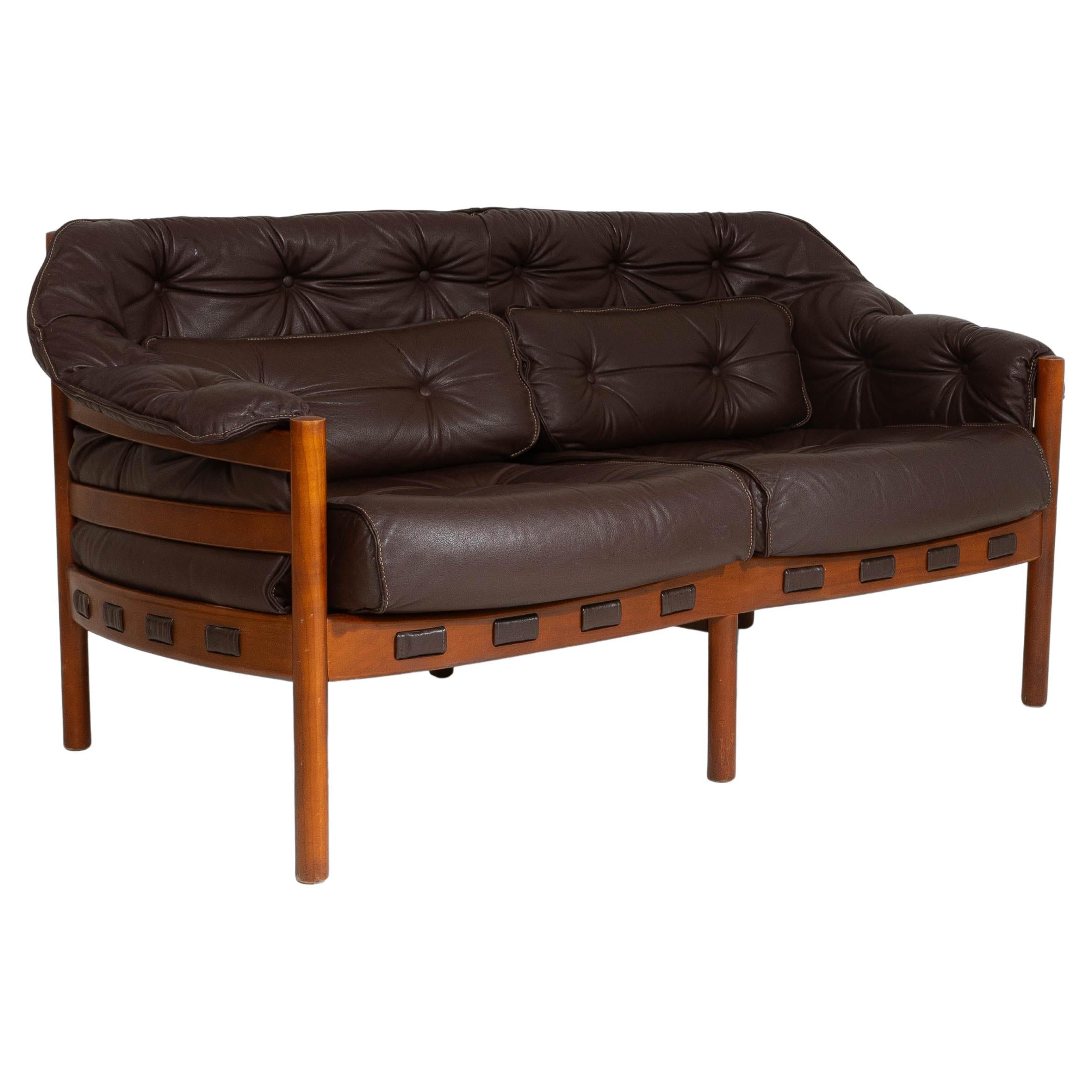 1960s Danish Mid-Century Modern Sofa By Ellekær 
Norell For Coja en vente