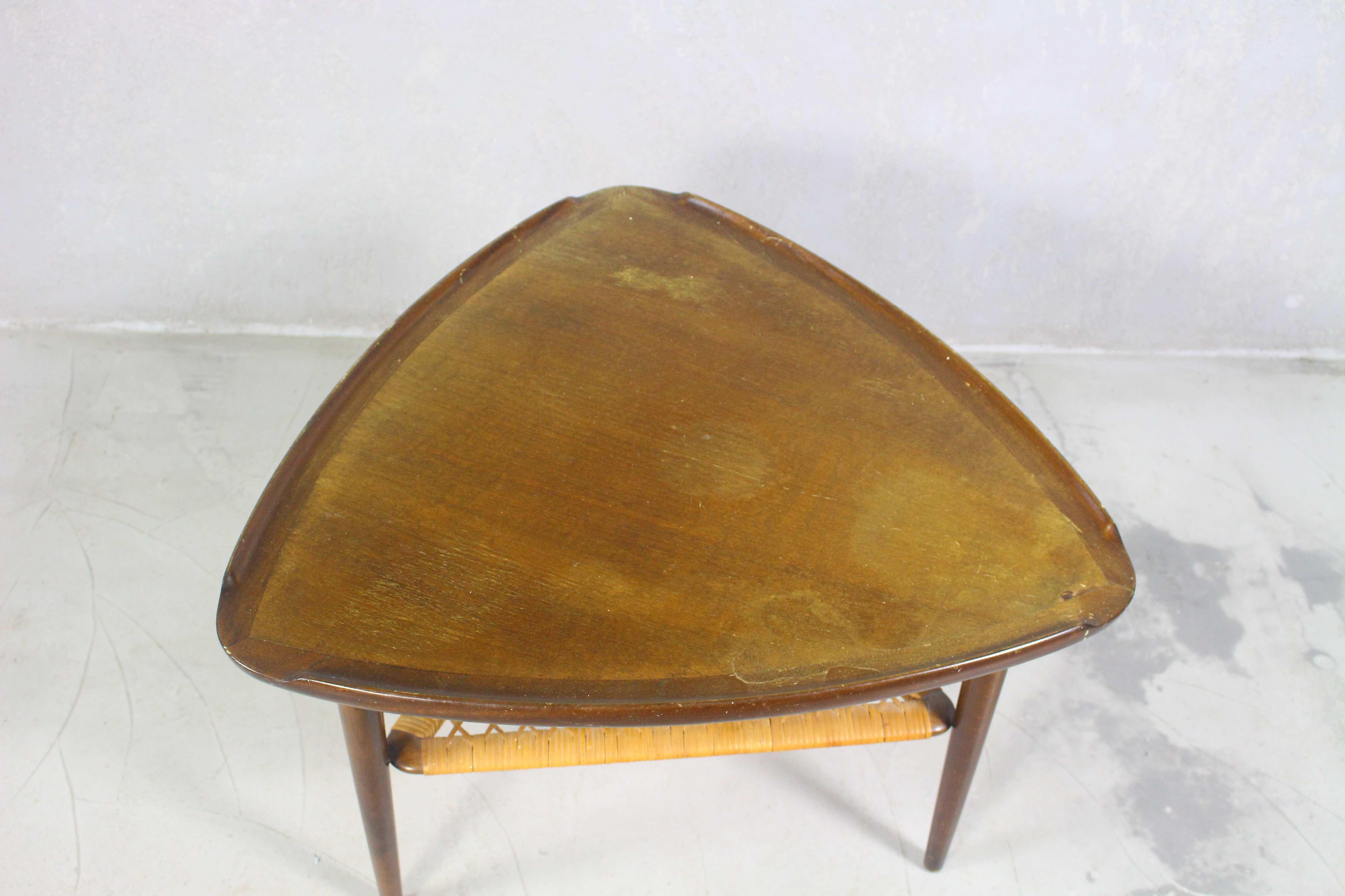 Mid-Century Modern 1960s Poul Jensen for Selig Walnut and Woven Cane Guitar Pick Tables For Sale