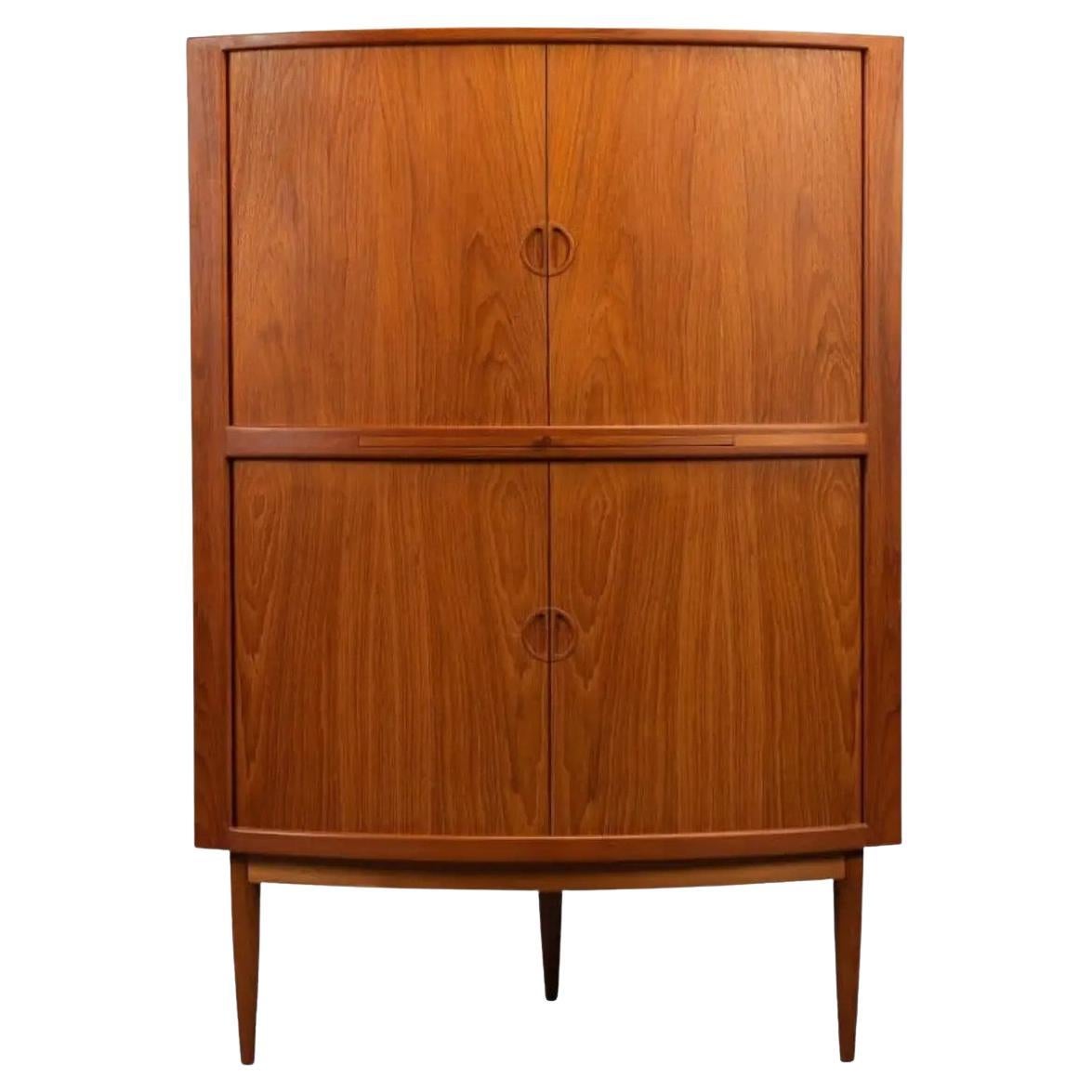 Meuble d'angle en teck danois du milieu du siècle 1960