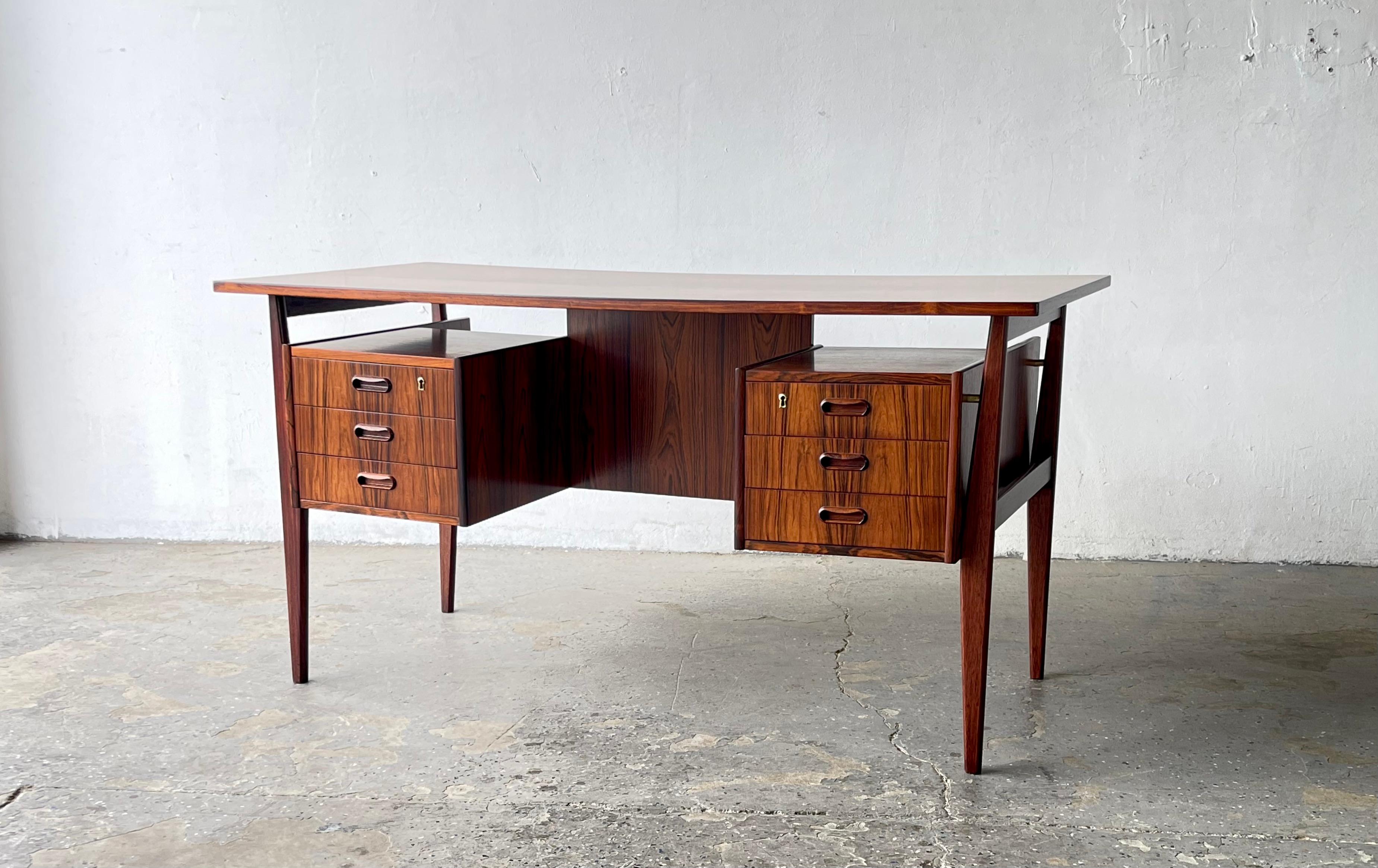 1960's Danish Modern Gunnar Nielsen Rosewood Writing Desk with Floating Top 5