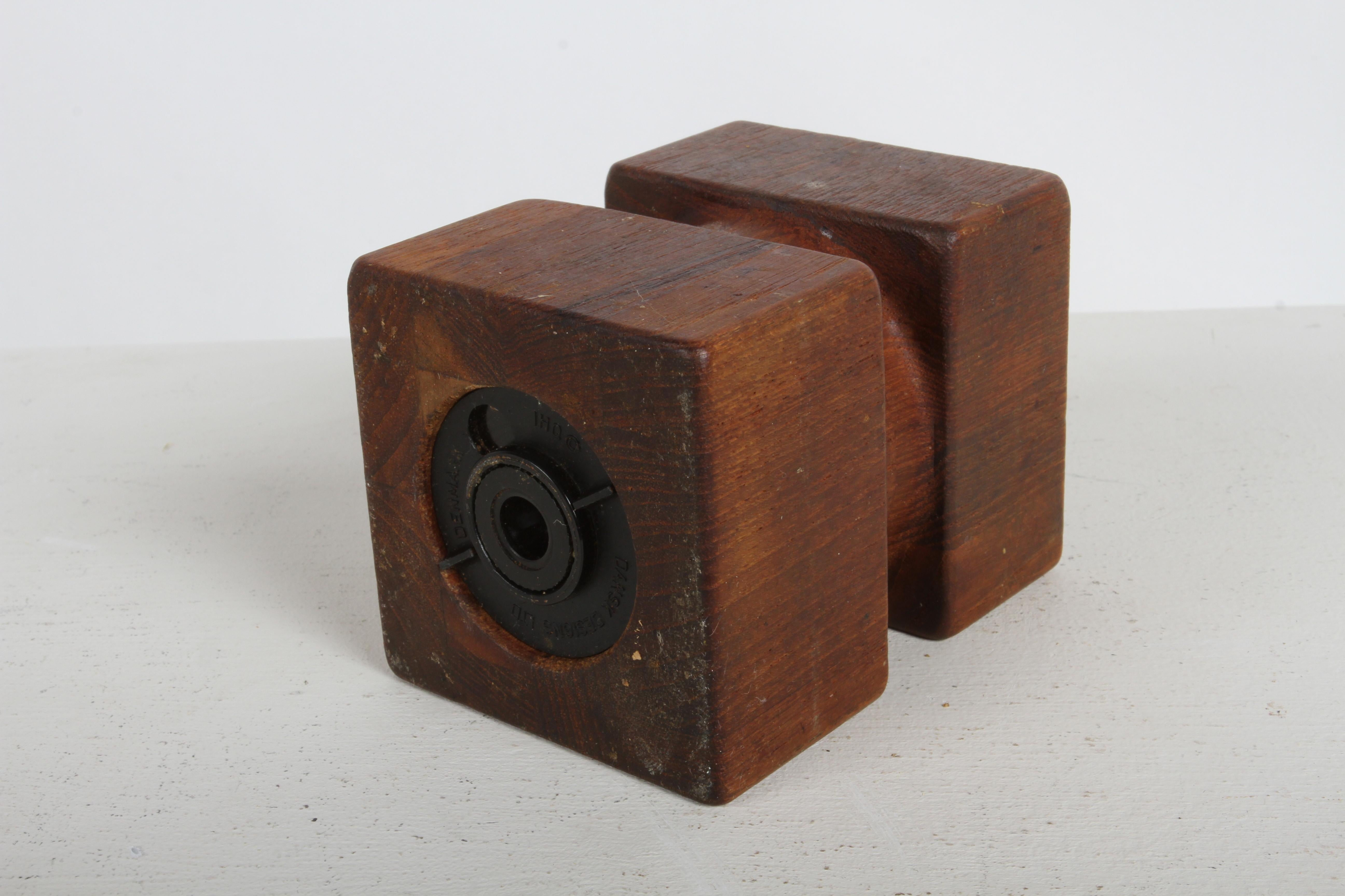 1960s Danish Modern Jens Quistgaard Double Cube Teak Salt & Peppermill by Dansk For Sale 3