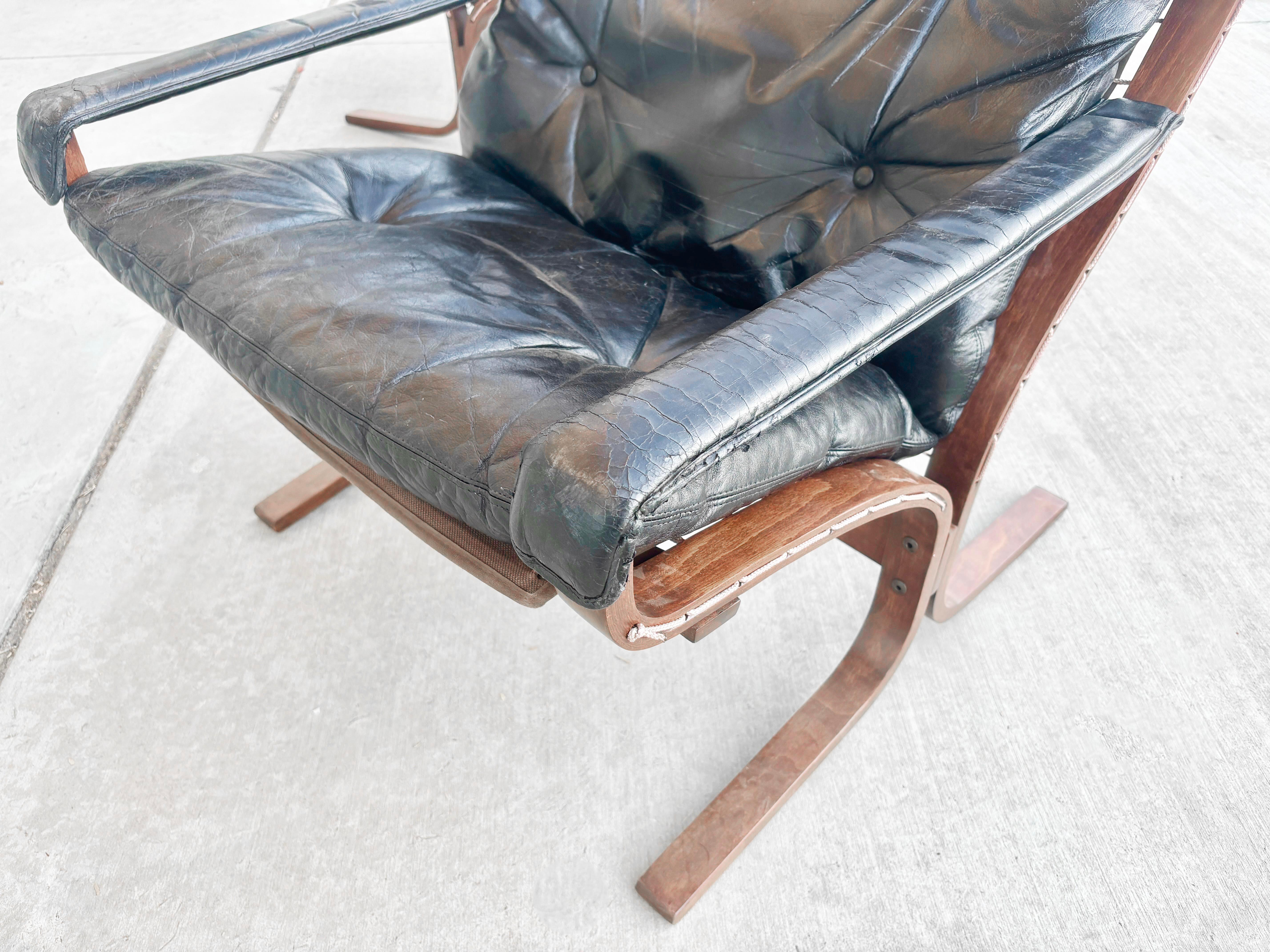 1960s Danish Modern Leather Siesta Lounge Chairs- Set of 2 5