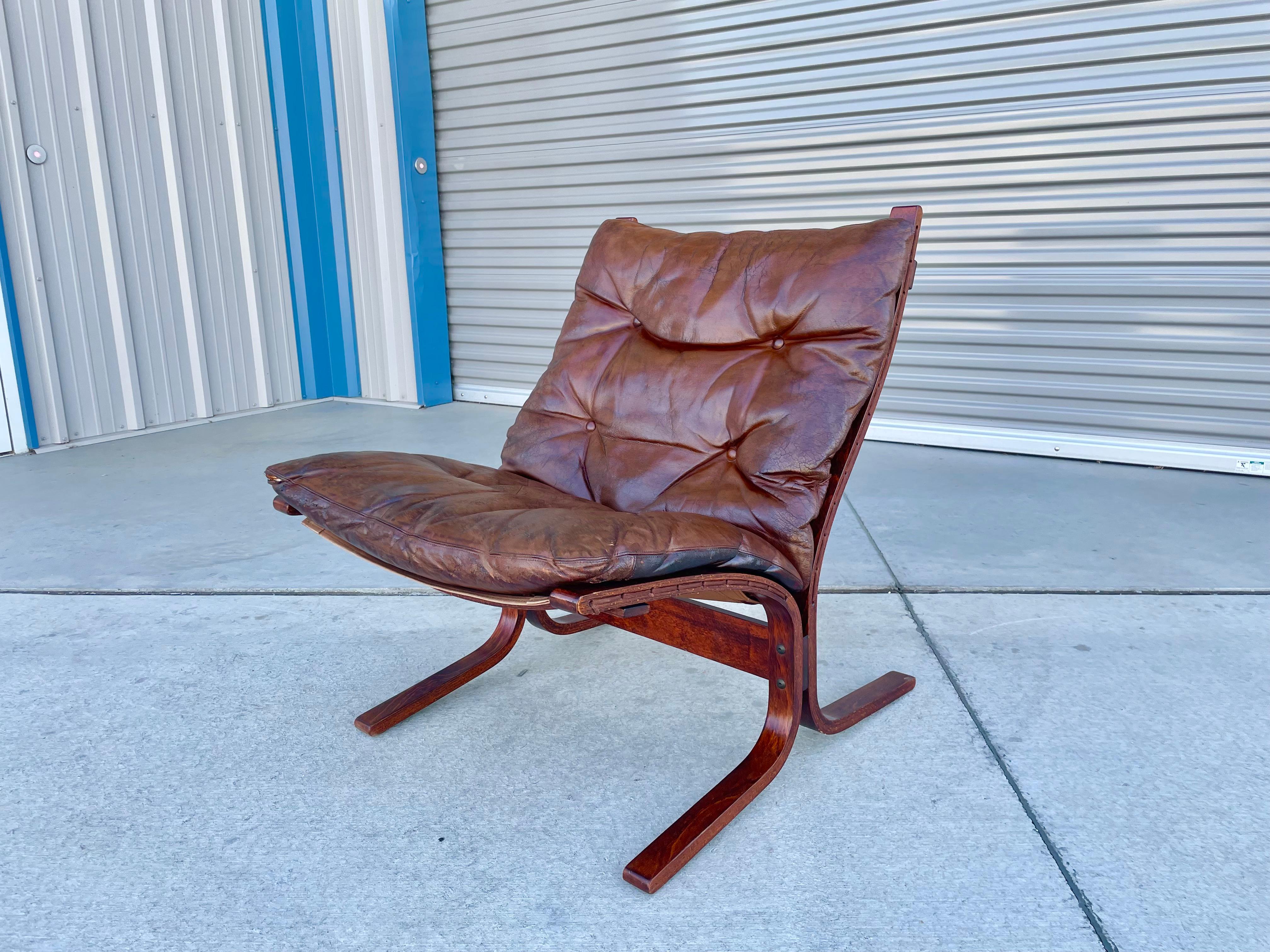 Mid-20th Century 1960s Danish Modern Lounge Chair & Ottoman by Westnofa For Sale