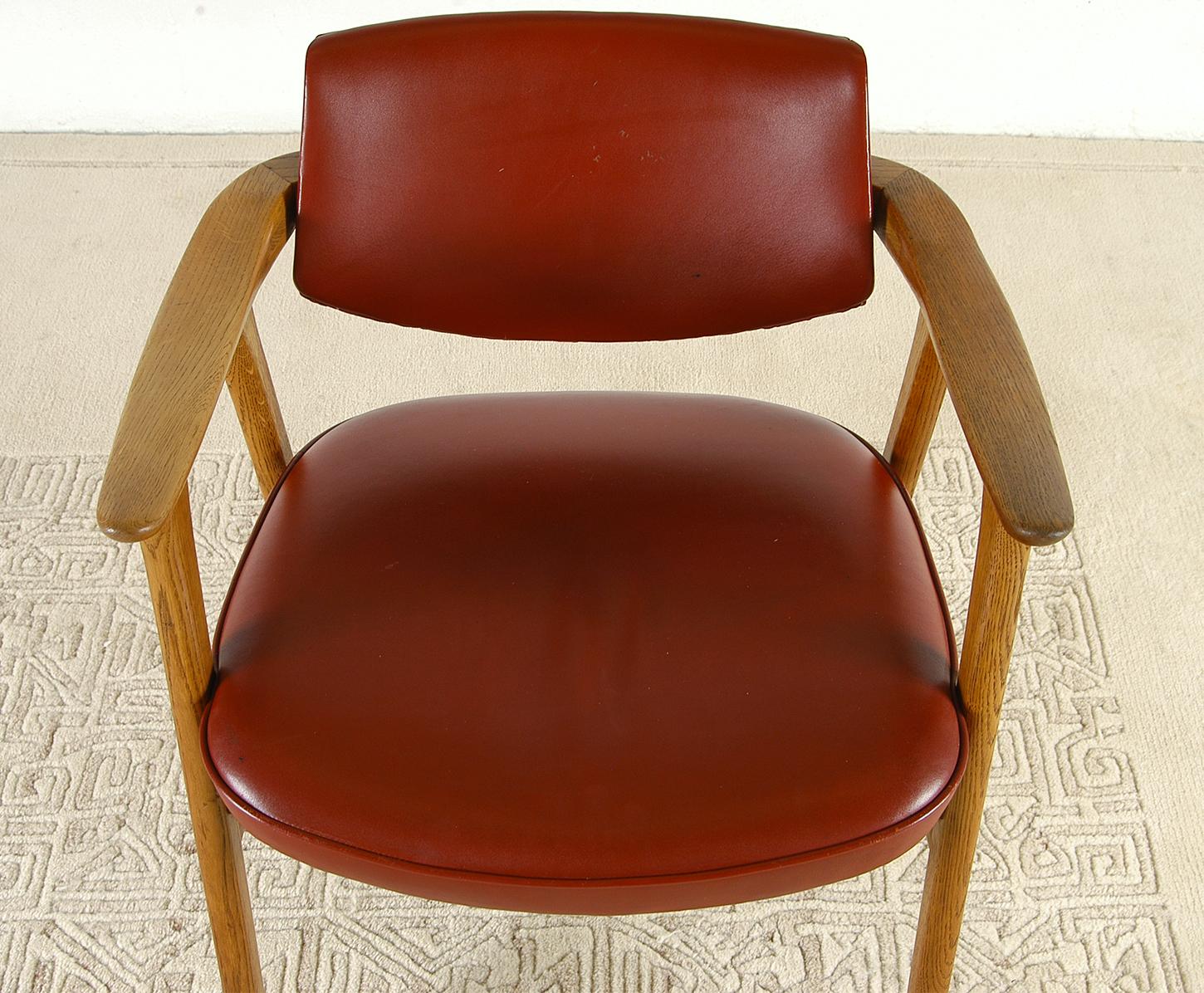 1960s Danish Modern Oak Leather Armchair by Erik Kirkegaard for Høng Stolefabrik 10