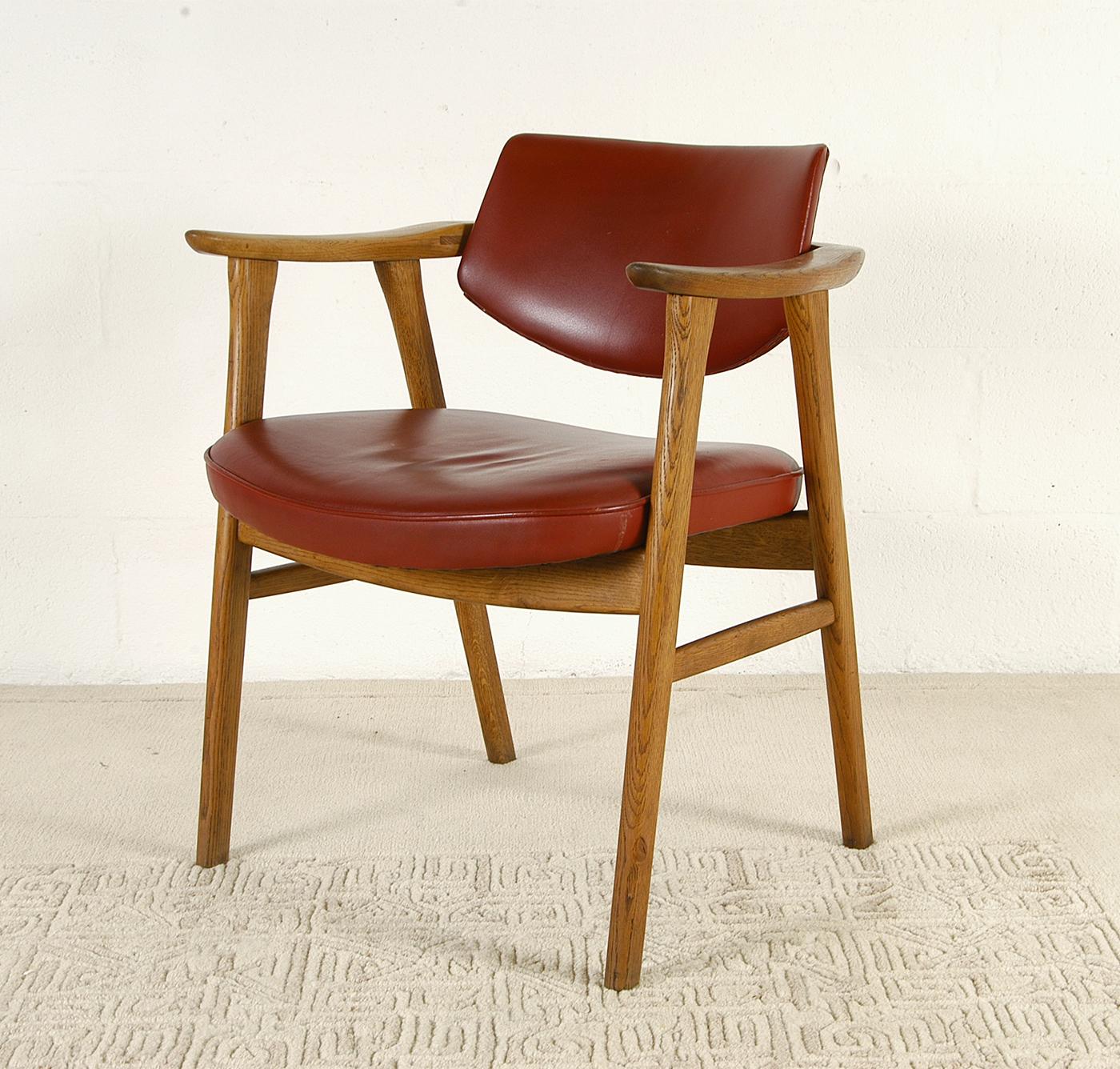 Scandinavian Modern 1960s Danish Modern Oak Leather Armchair by Erik Kirkegaard for Høng Stolefabrik