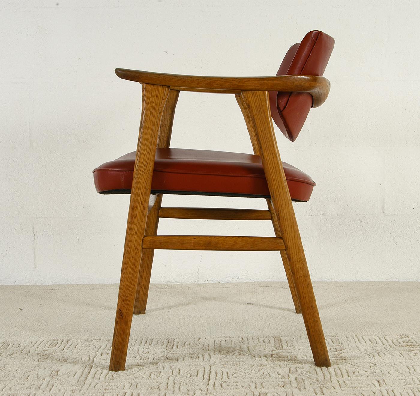 1960s Danish Modern Oak Leather Armchair by Erik Kirkegaard for Høng Stolefabrik In Good Condition In Sherborne, Dorset