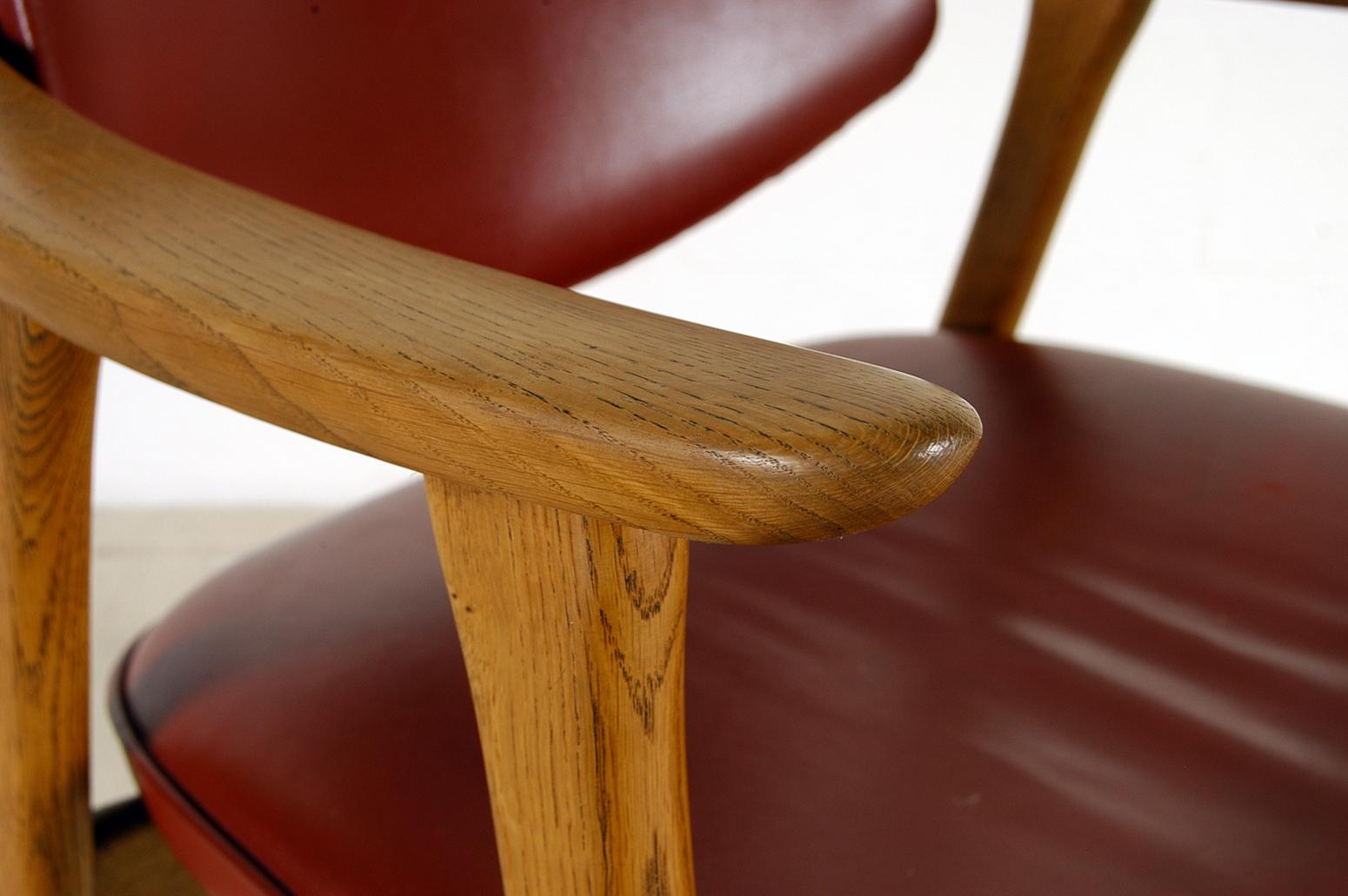 1960s Danish Modern Oak Leather Armchair by Erik Kirkegaard for Høng Stolefabrik 3