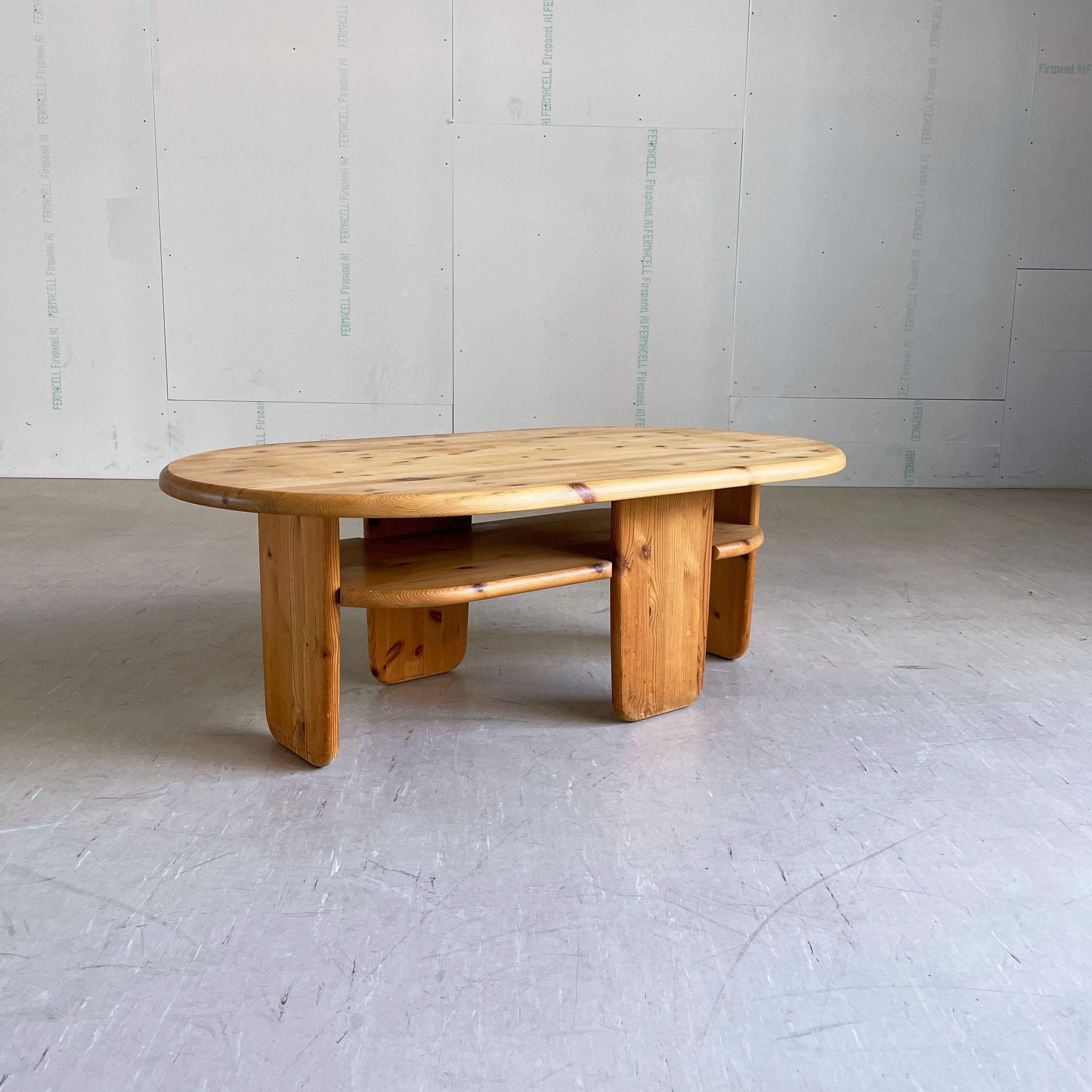 1960's Danish Modern Solid Pine Oval Coffee Table in Rainer Daumiller Style For Sale 4