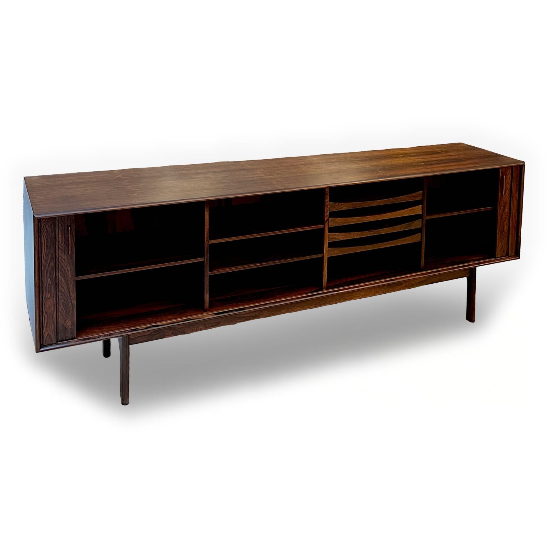 1960s Danish Modern Rosewood Credenza by Henning Kjaernulf for Bruno Hansen For Sale 5
