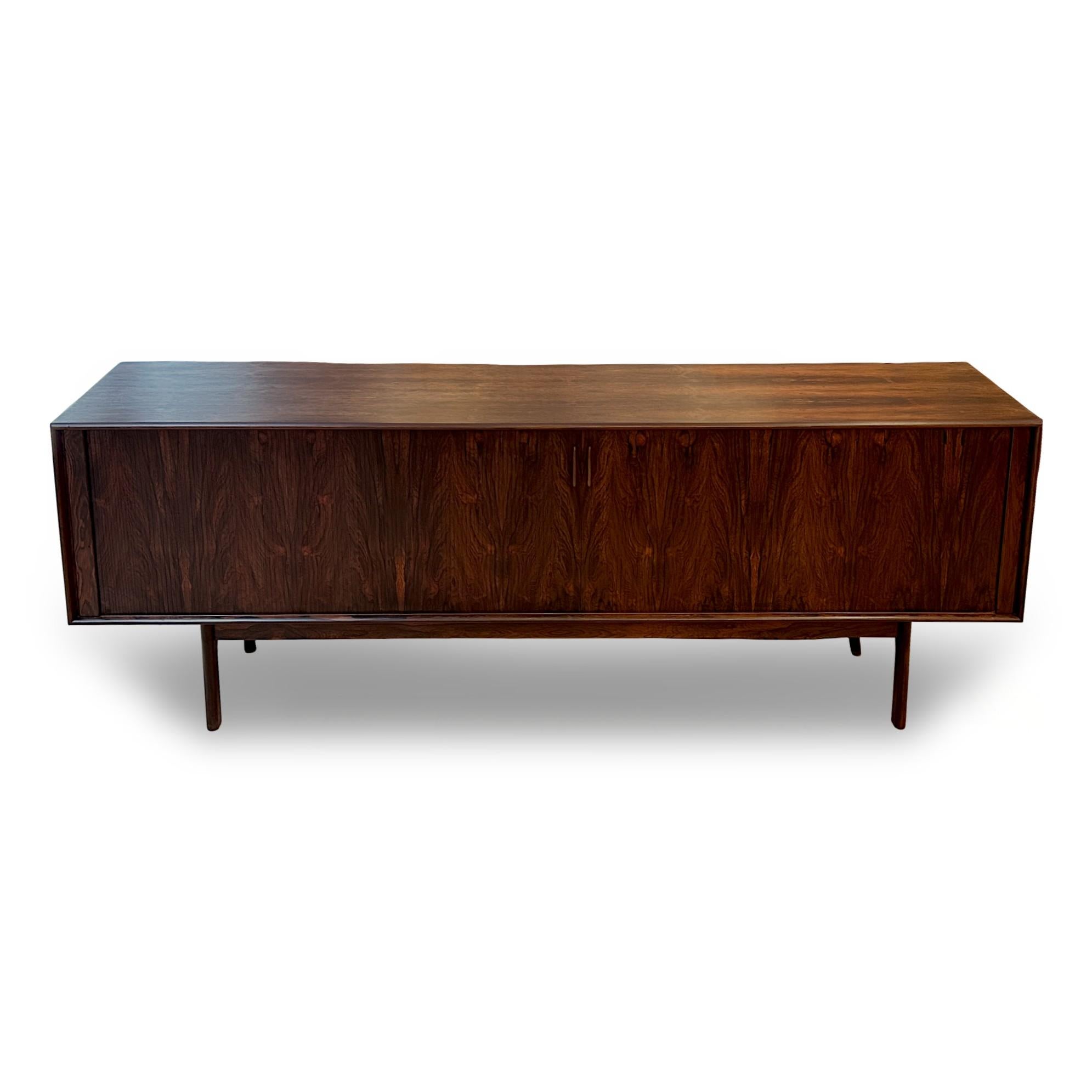1960s Danish Modern Rosewood Credenza by Henning Kjaernulf for Bruno Hansen For Sale 6