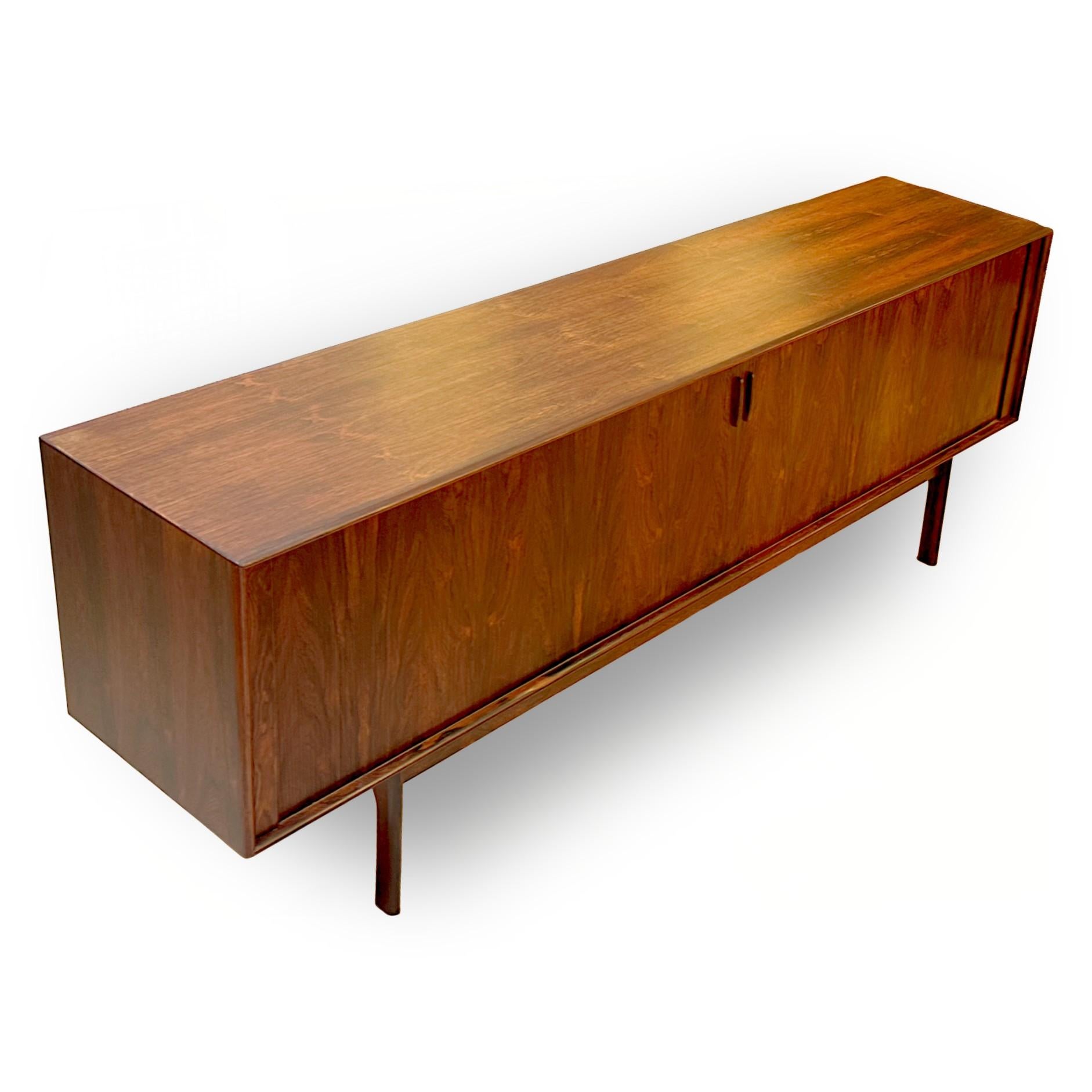 1960s Danish Modern Rosewood Credenza by Henning Kjaernulf for Bruno Hansen For Sale 1