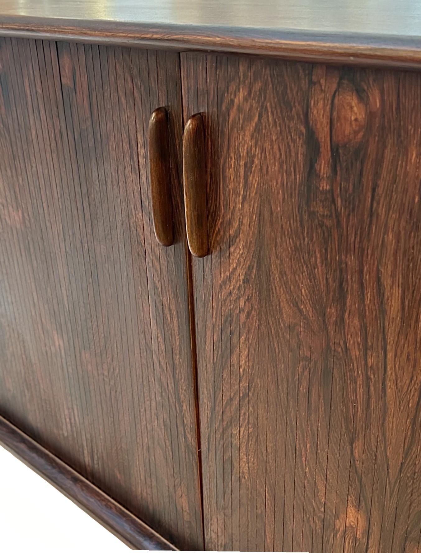1960s Danish Modern Rosewood Credenza by Henning Kjaernulf for Bruno Hansen For Sale 3