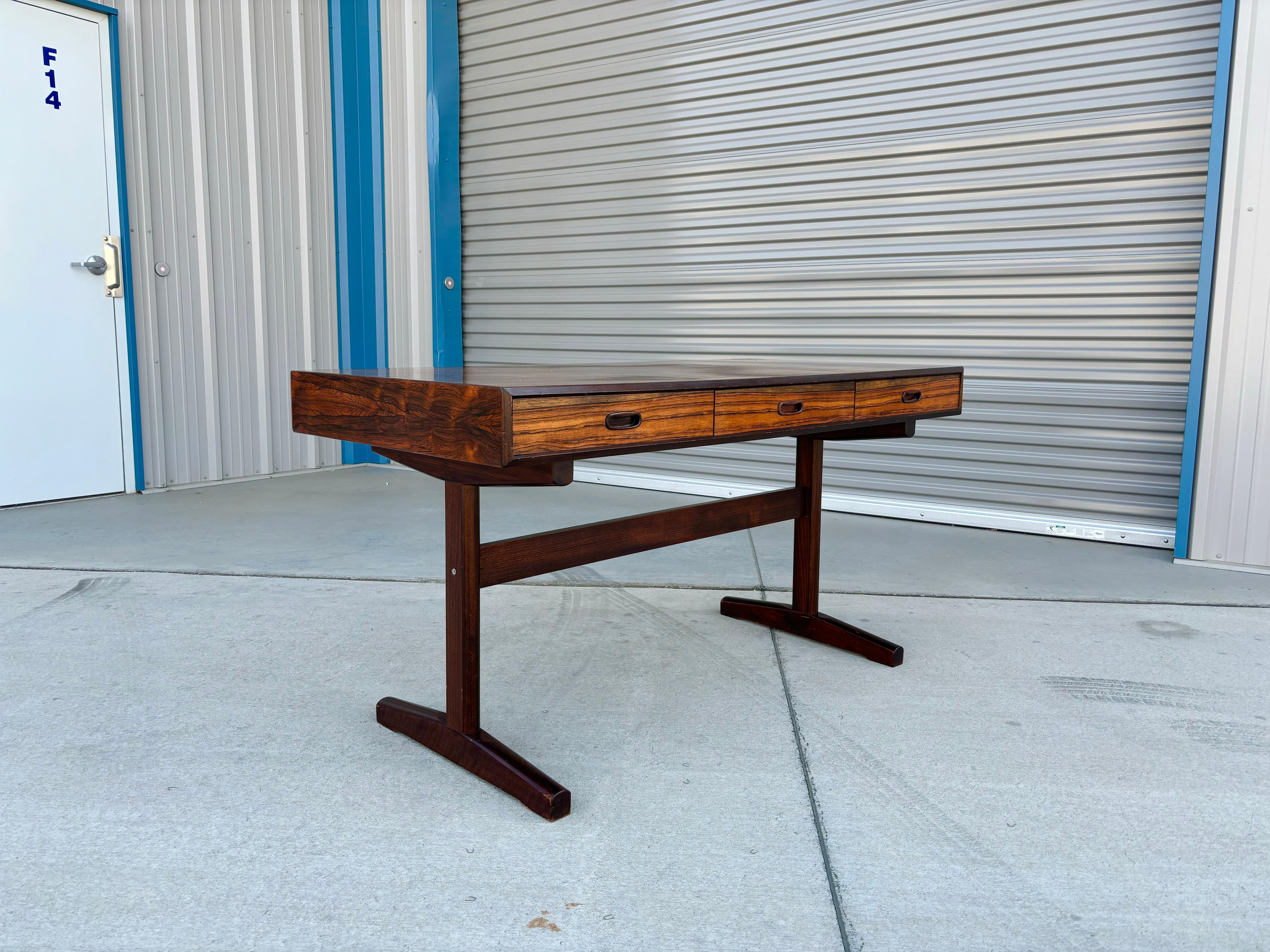 1960s Danish Modern Rosewood Desk by Ganddal Mobelfabrikk For Sale 1
