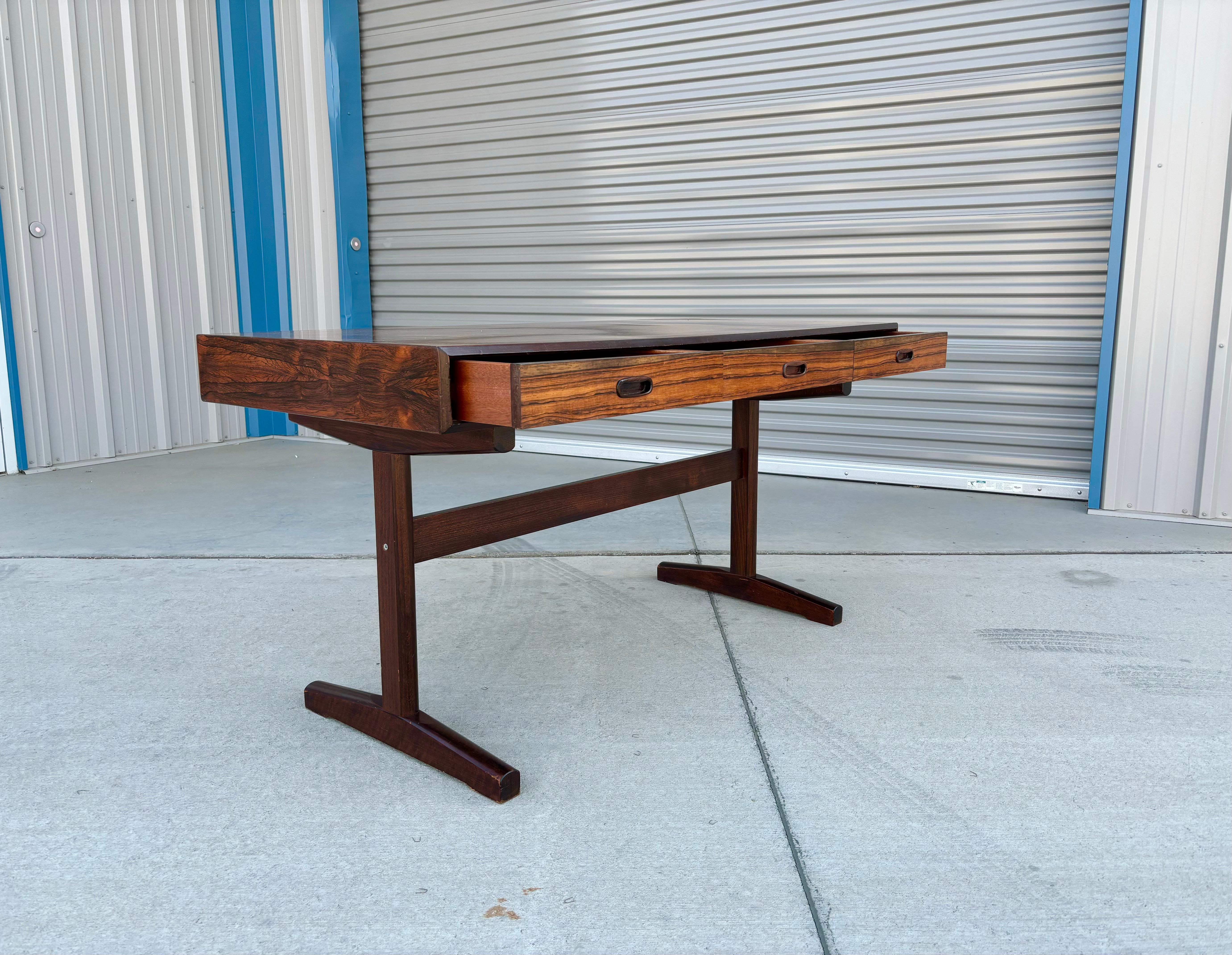 1960s Danish Modern Rosewood Desk by Ganddal Mobelfabrikk For Sale 4