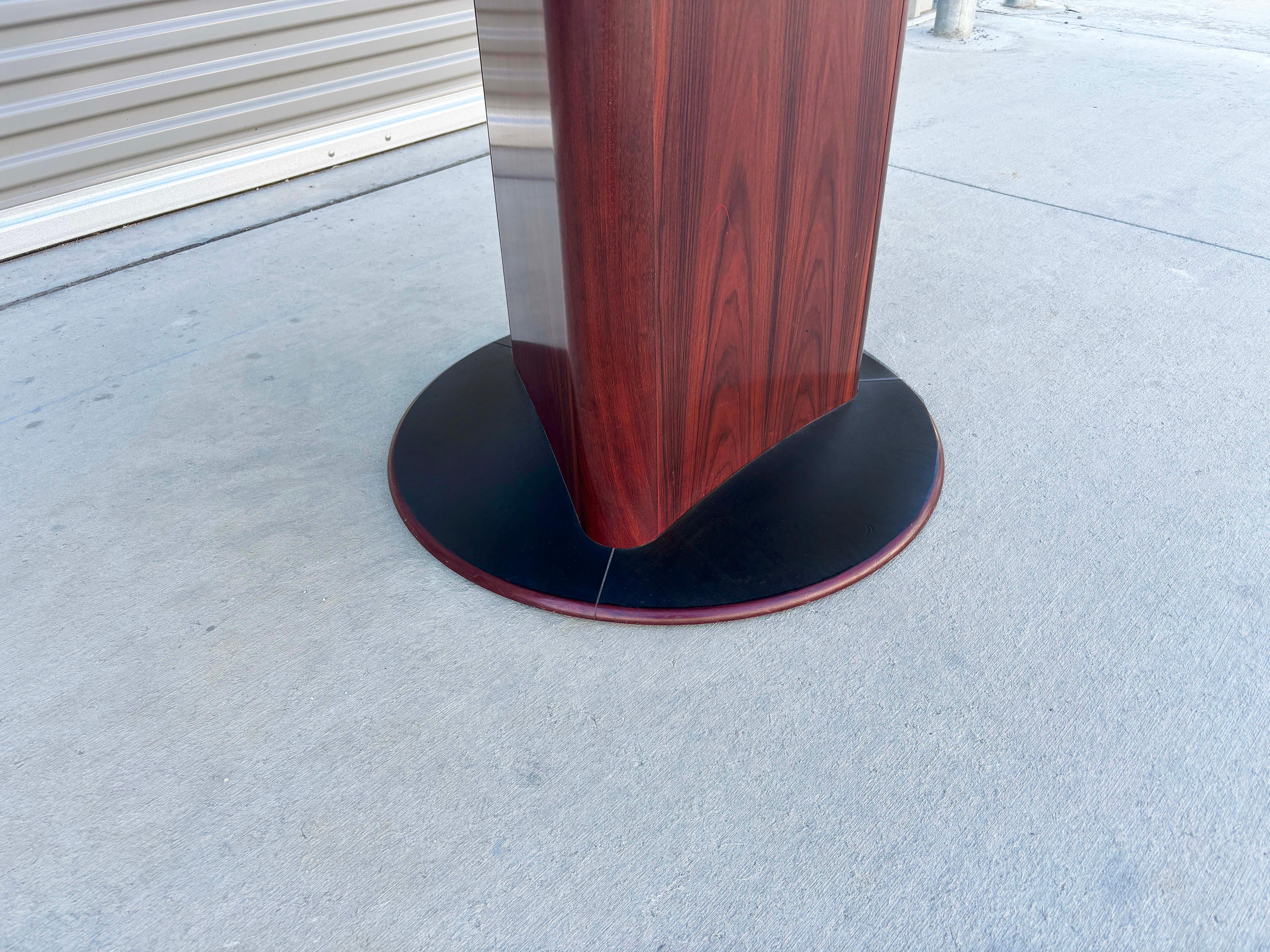 1960s Danish Modern Rosewood Extending Dining Table by Skovby Møbelfabrik Bon état - En vente à North Hollywood, CA
