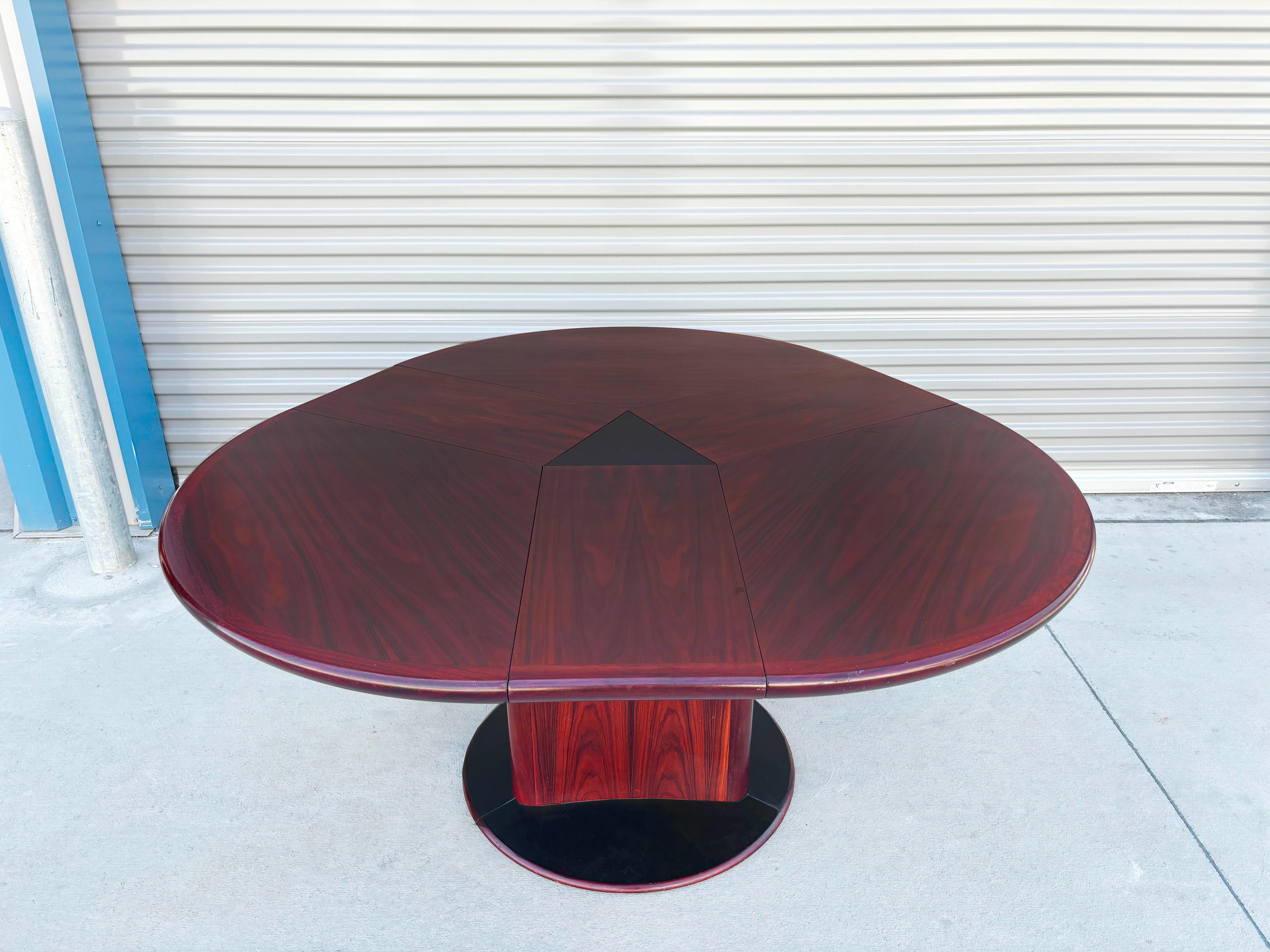 1960s Danish Modern Rosewood Extending Dining Table by Skovby Møbelfabrik en vente 2