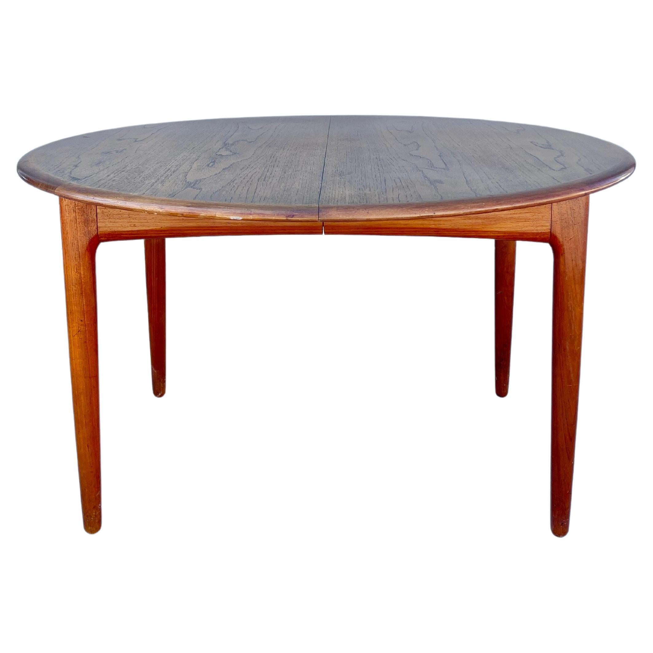 1960s Danish Modern Round Teak Dining Table For Sale