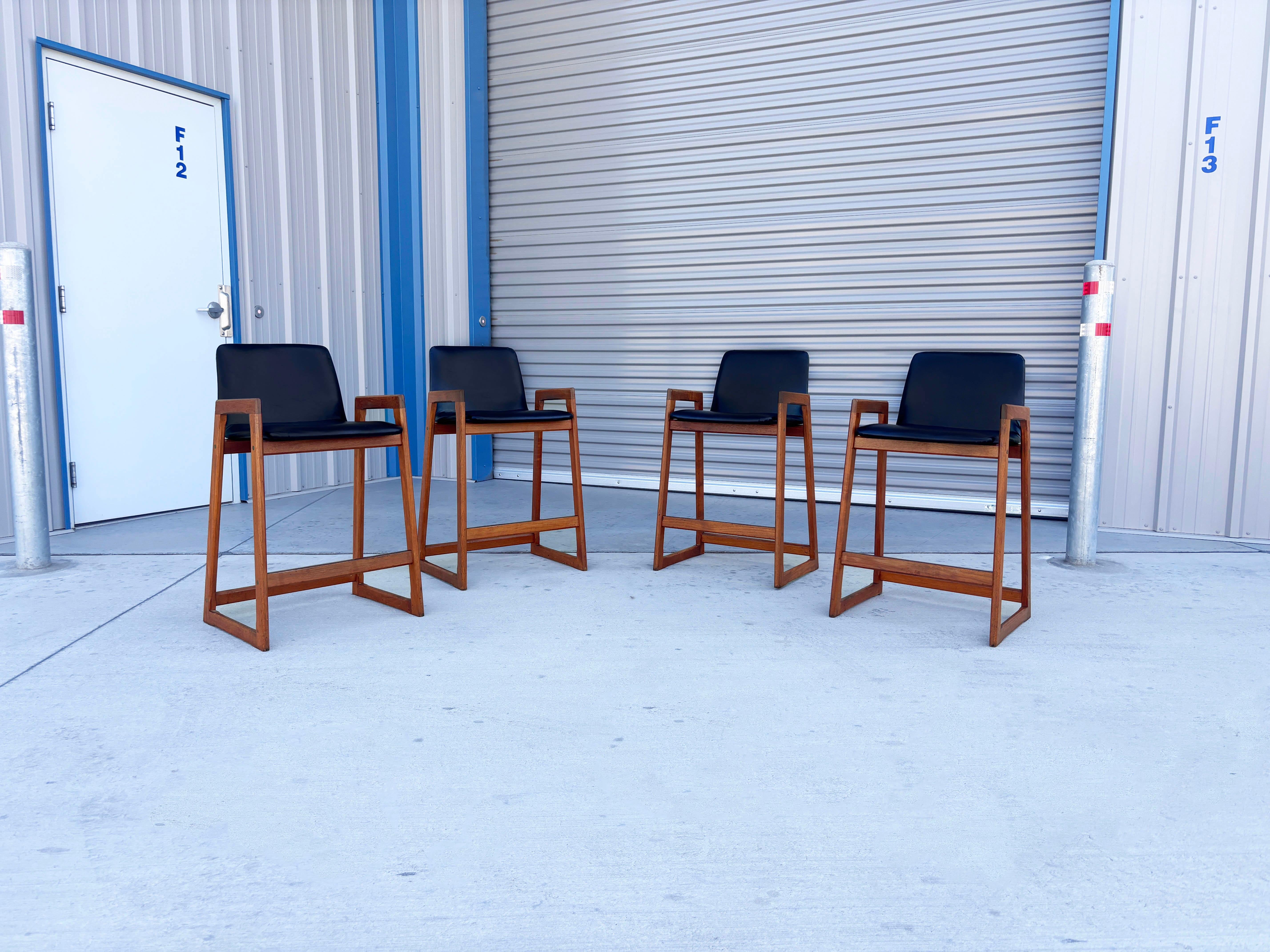 1960s Danish Modern Teak Barstool Set of 4 In Good Condition For Sale In North Hollywood, CA