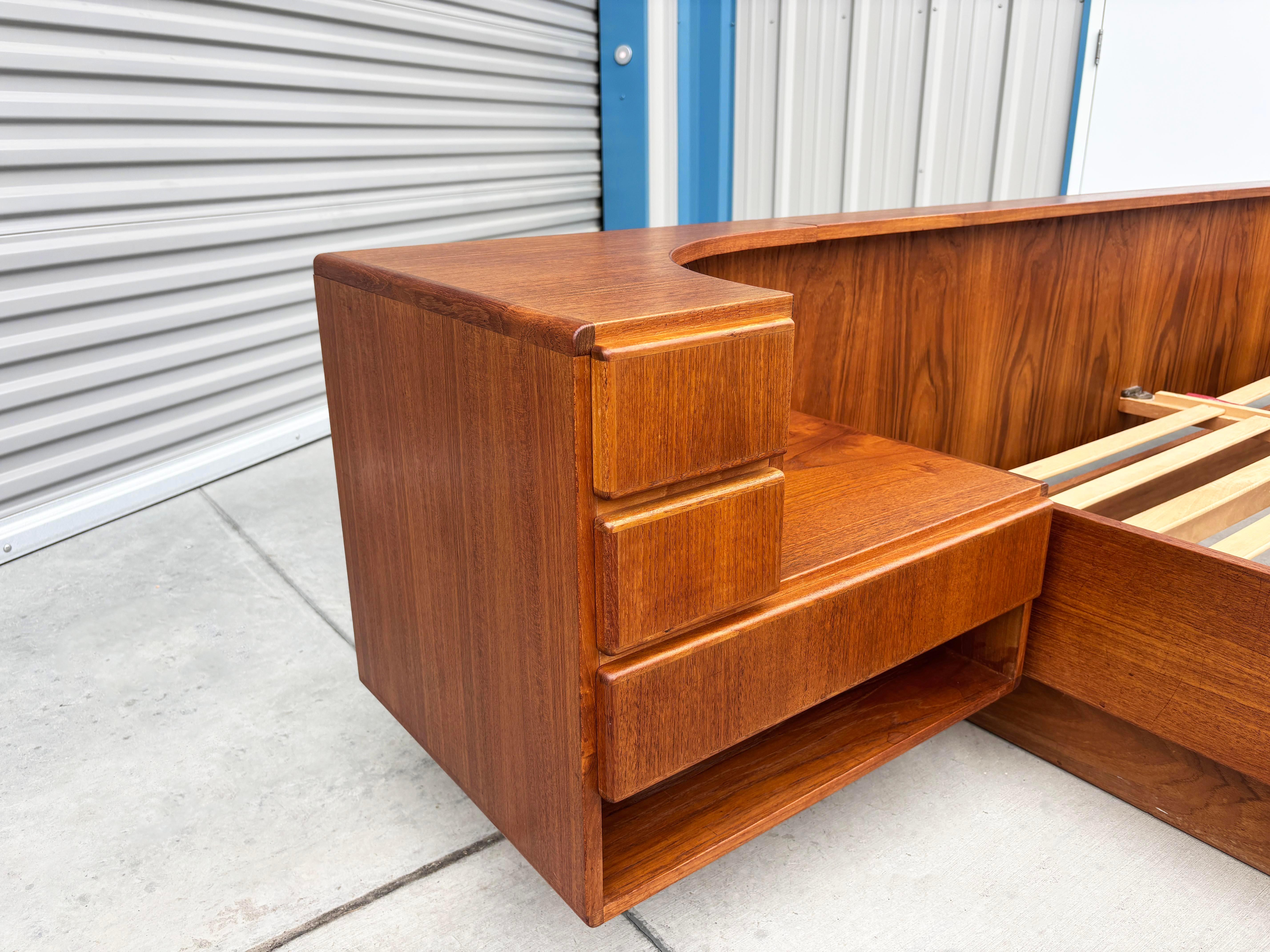 1960s Danish Modern Teak Cali King Bed Frame With Nightstands 6
