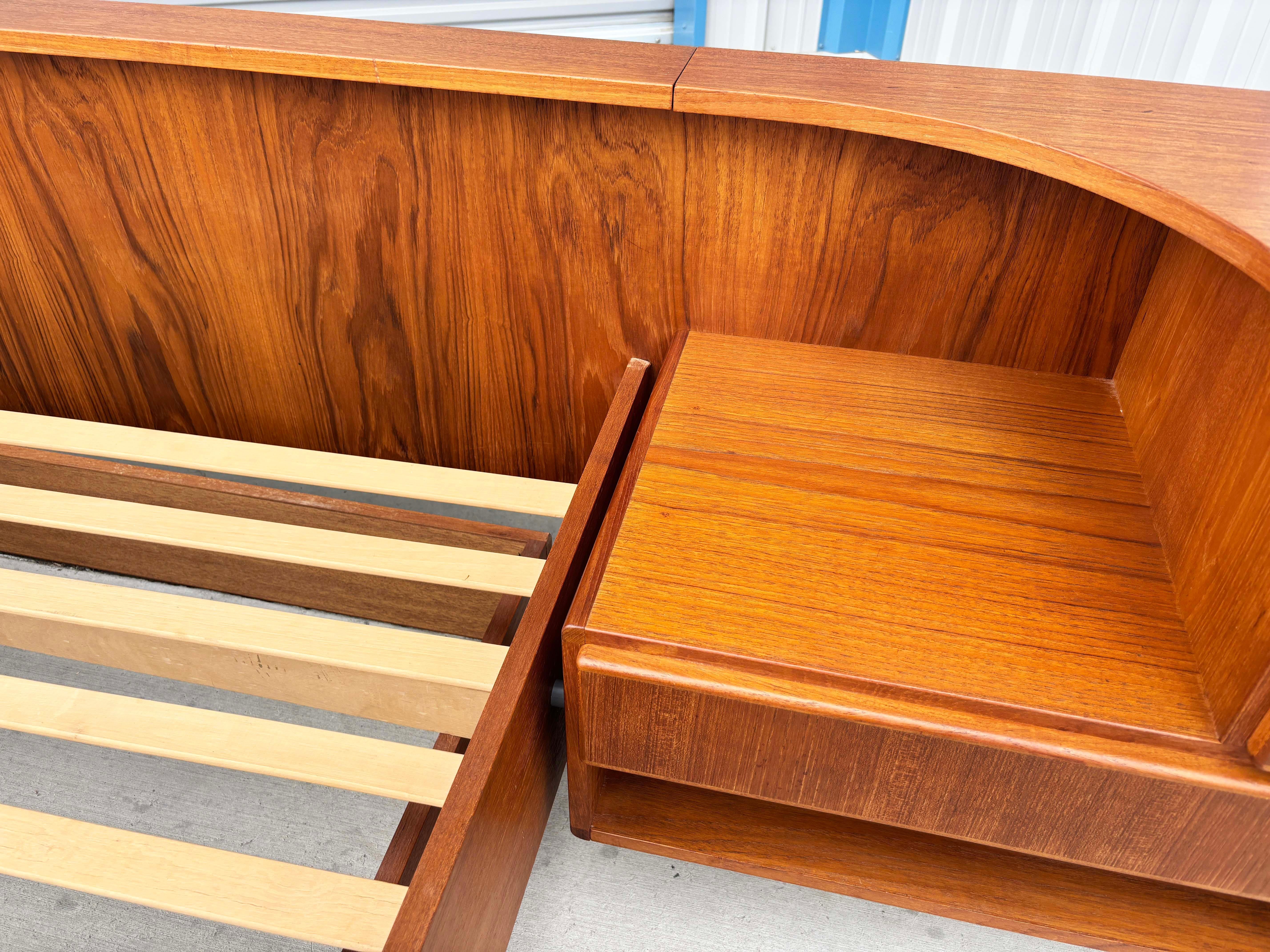 1960s Danish Modern Teak Cali King Bed Frame With Nightstands 8