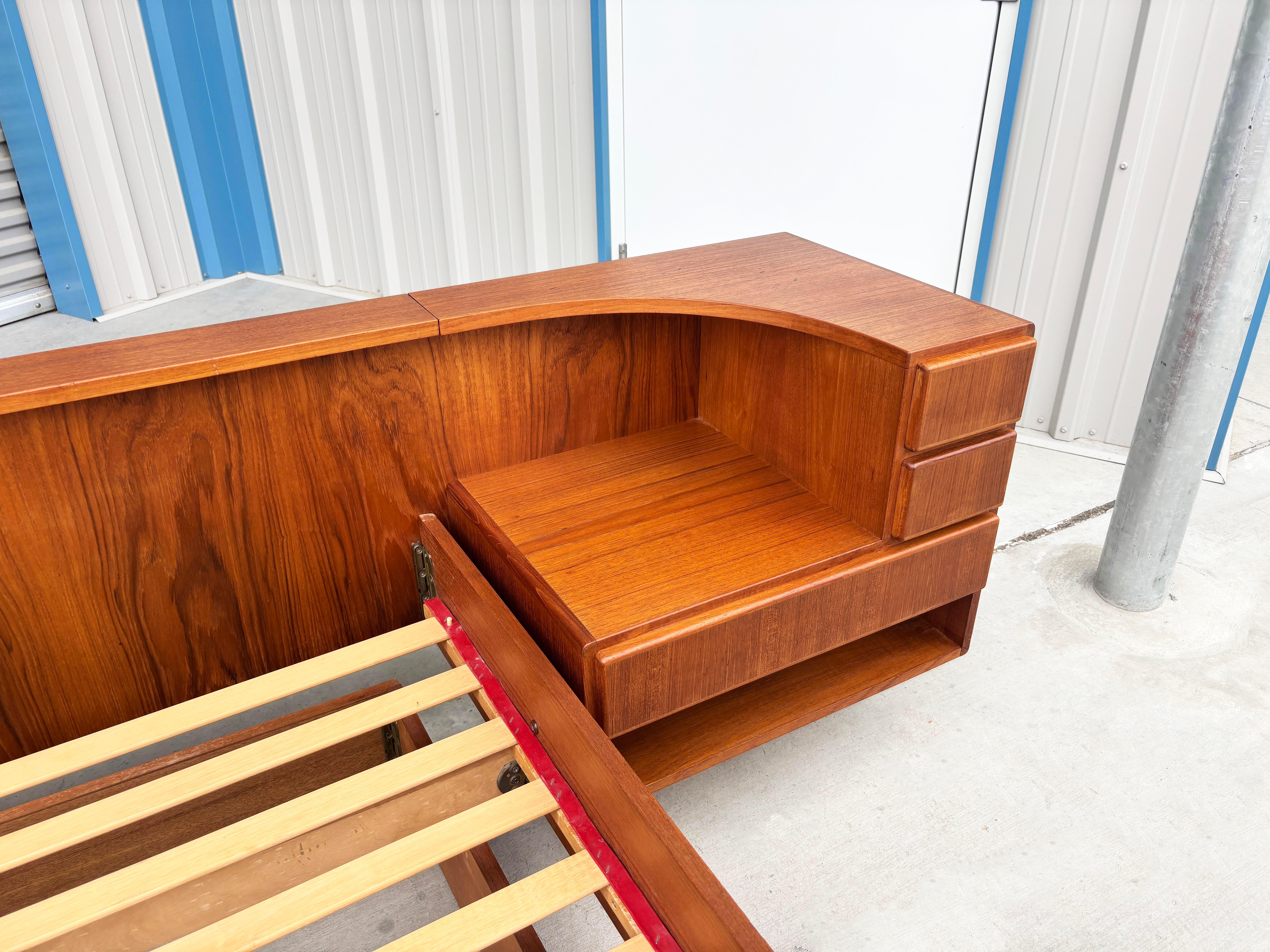 1960s Danish Modern Teak Cali King Bed Frame With Nightstands 5
