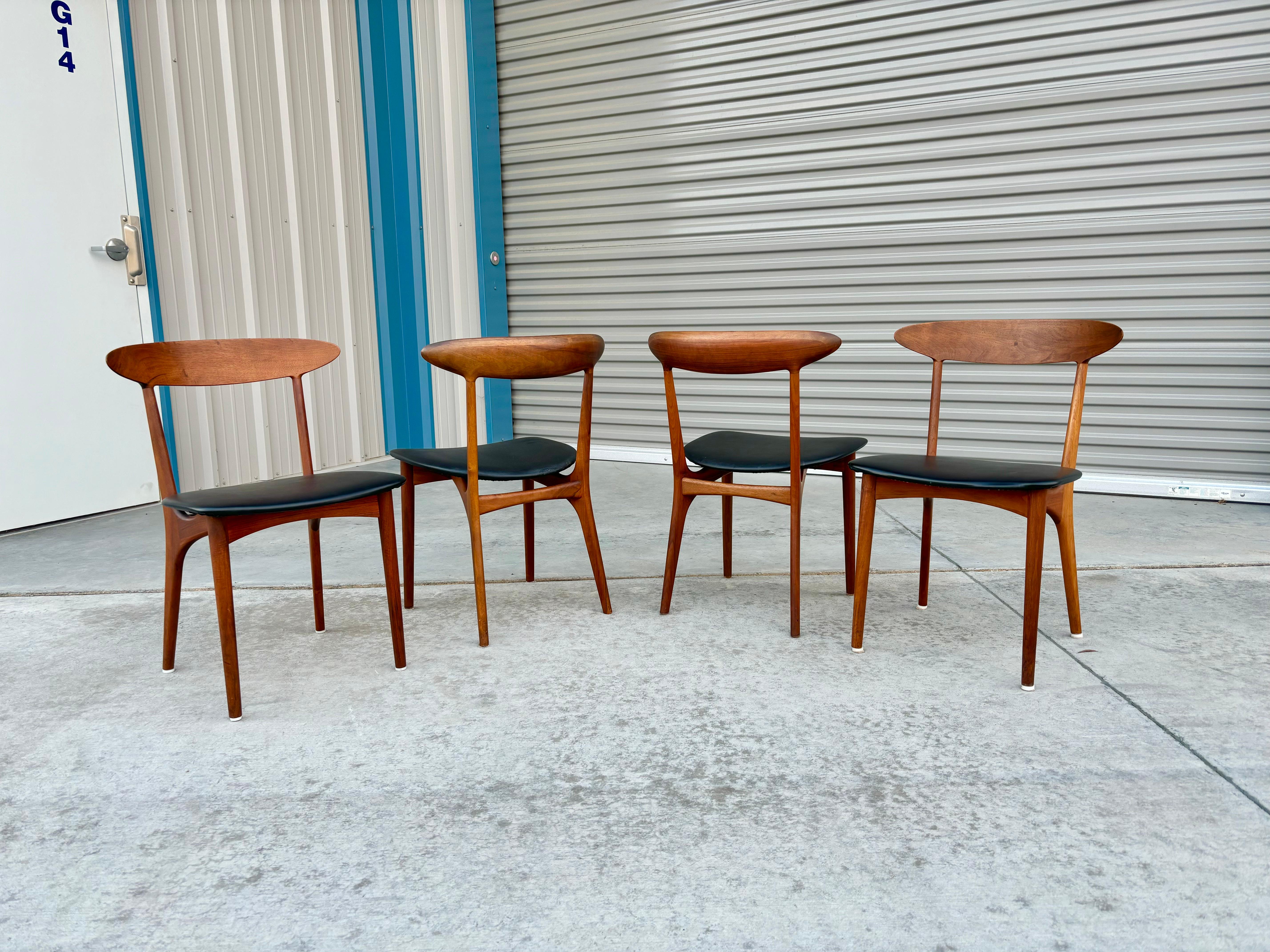 1960s Danish Modern Teak Dining Chairs by Kurt Ostervig for Brande Møbelindustri In Good Condition For Sale In North Hollywood, CA