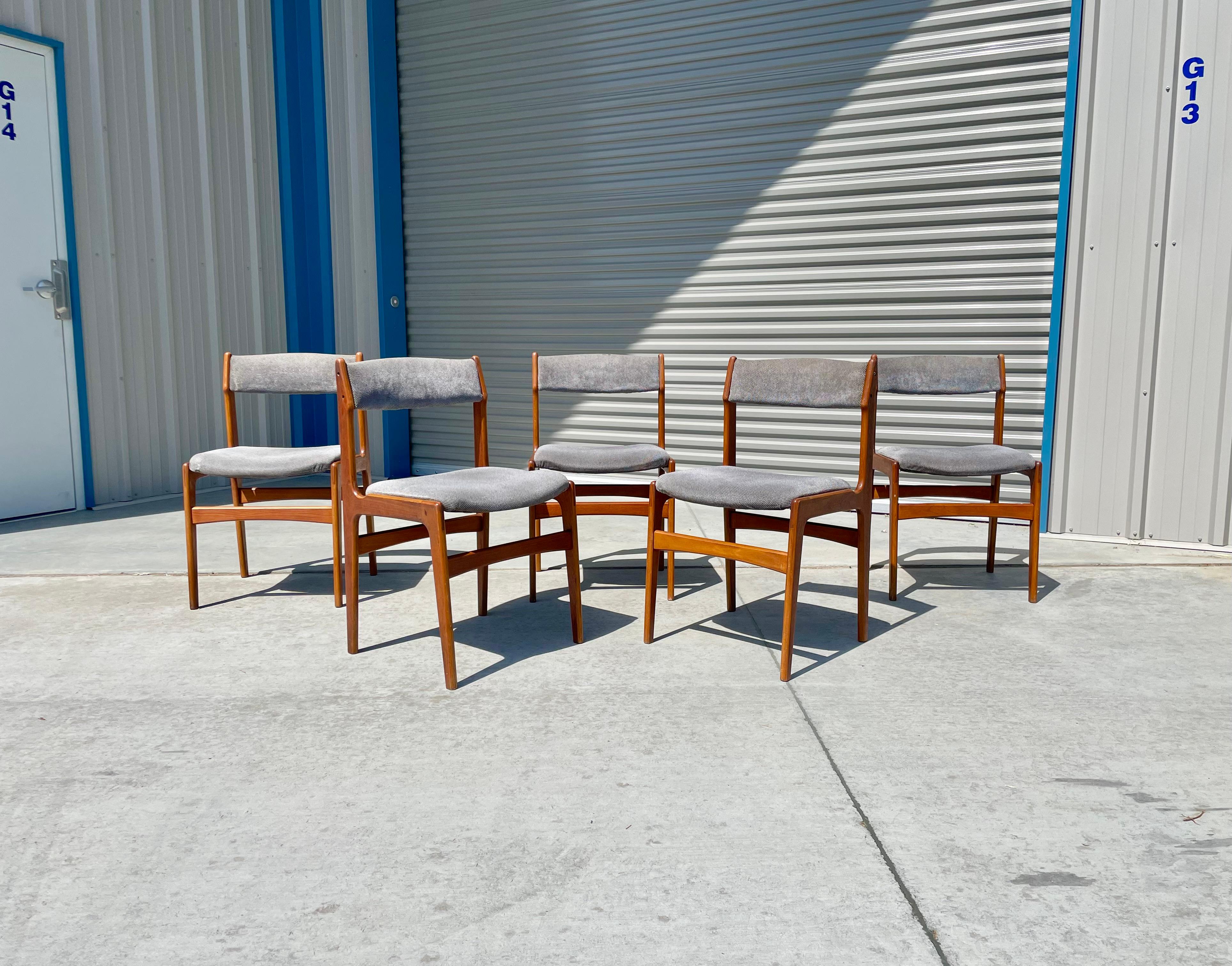 1960s Danish Modern Teak Dining Chairs - Set of 6 In Good Condition For Sale In North Hollywood, CA