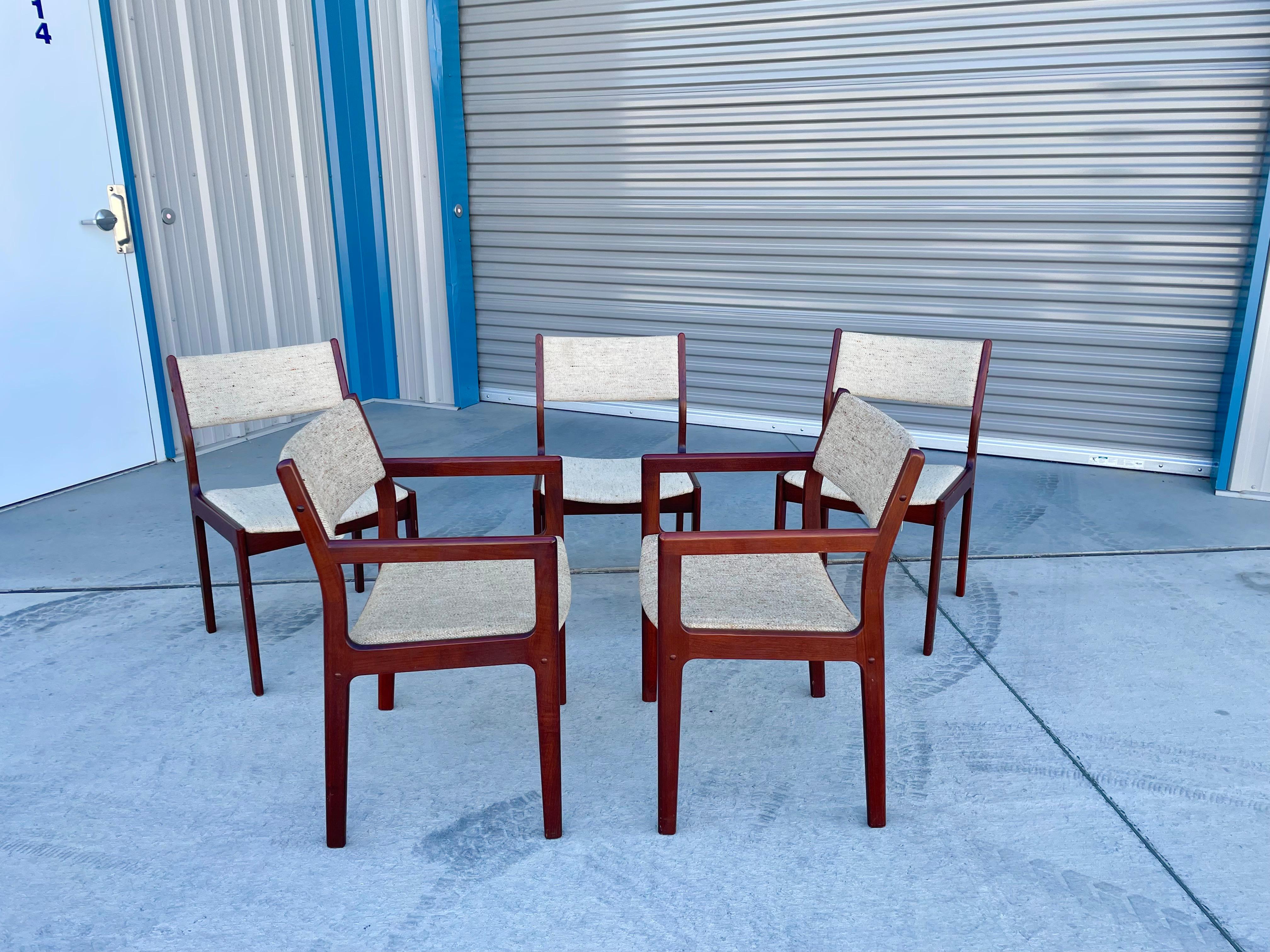 1960s Danish Modern Teak Dining Chairs - Set of 6 In Good Condition For Sale In North Hollywood, CA