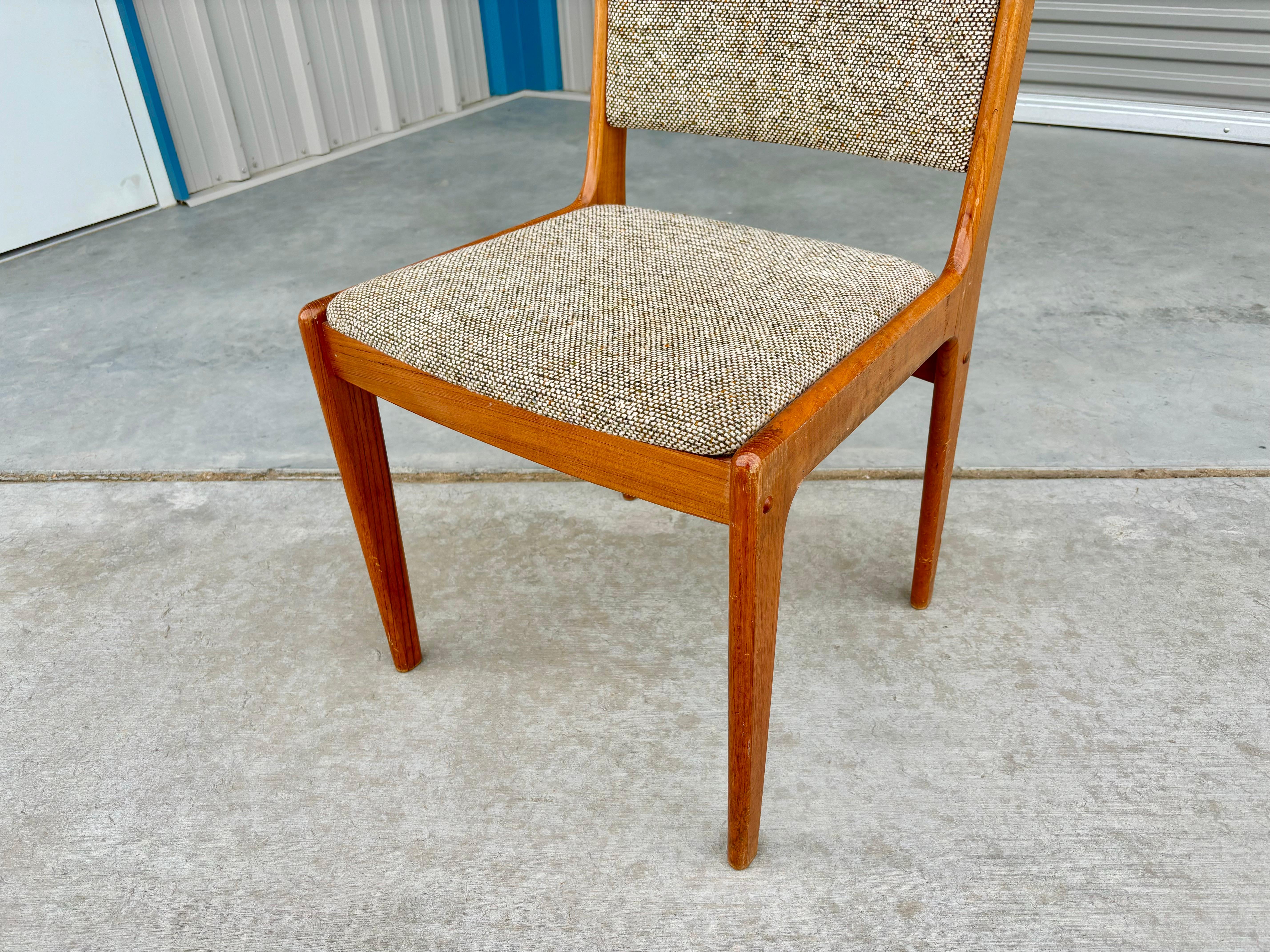 1960s Danish Modern Teak Dining Chairs- Set of 7 For Sale 5