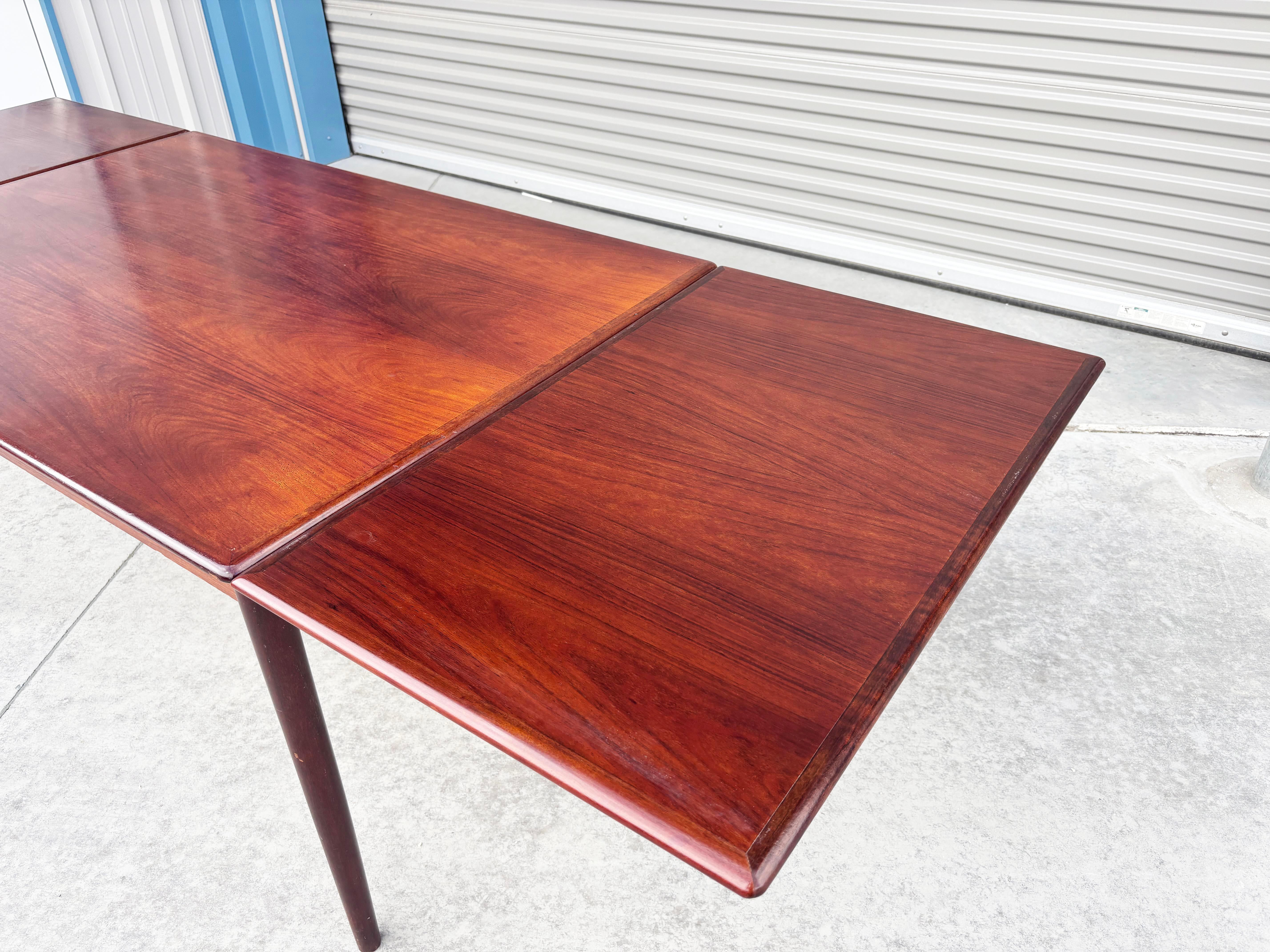 1960s Danish Modern Teak Extendable Dining Table by Am Mobler For Sale 7