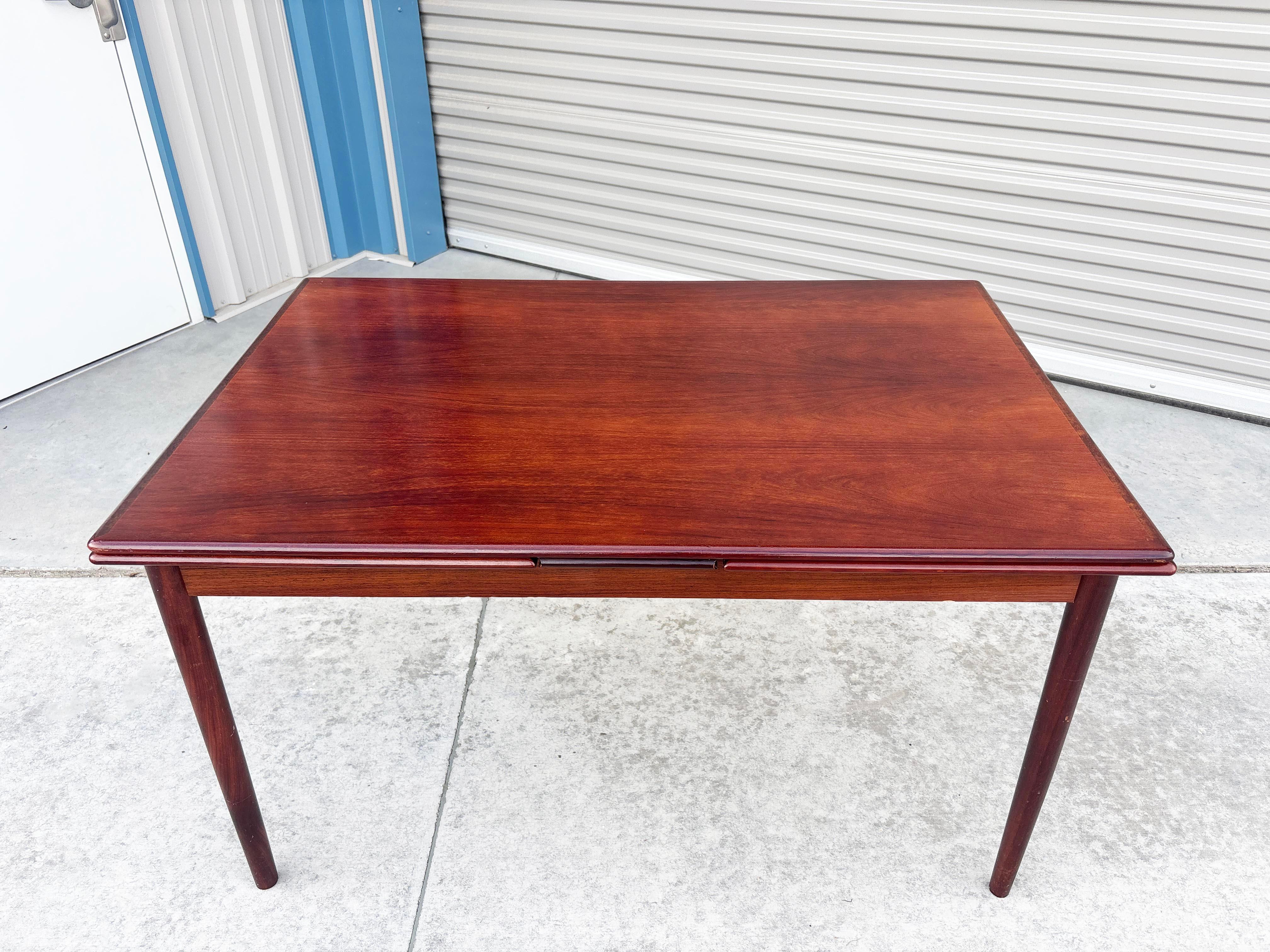 1960s Danish Modern Teak Extendable Dining Table by Am Mobler In Good Condition For Sale In North Hollywood, CA