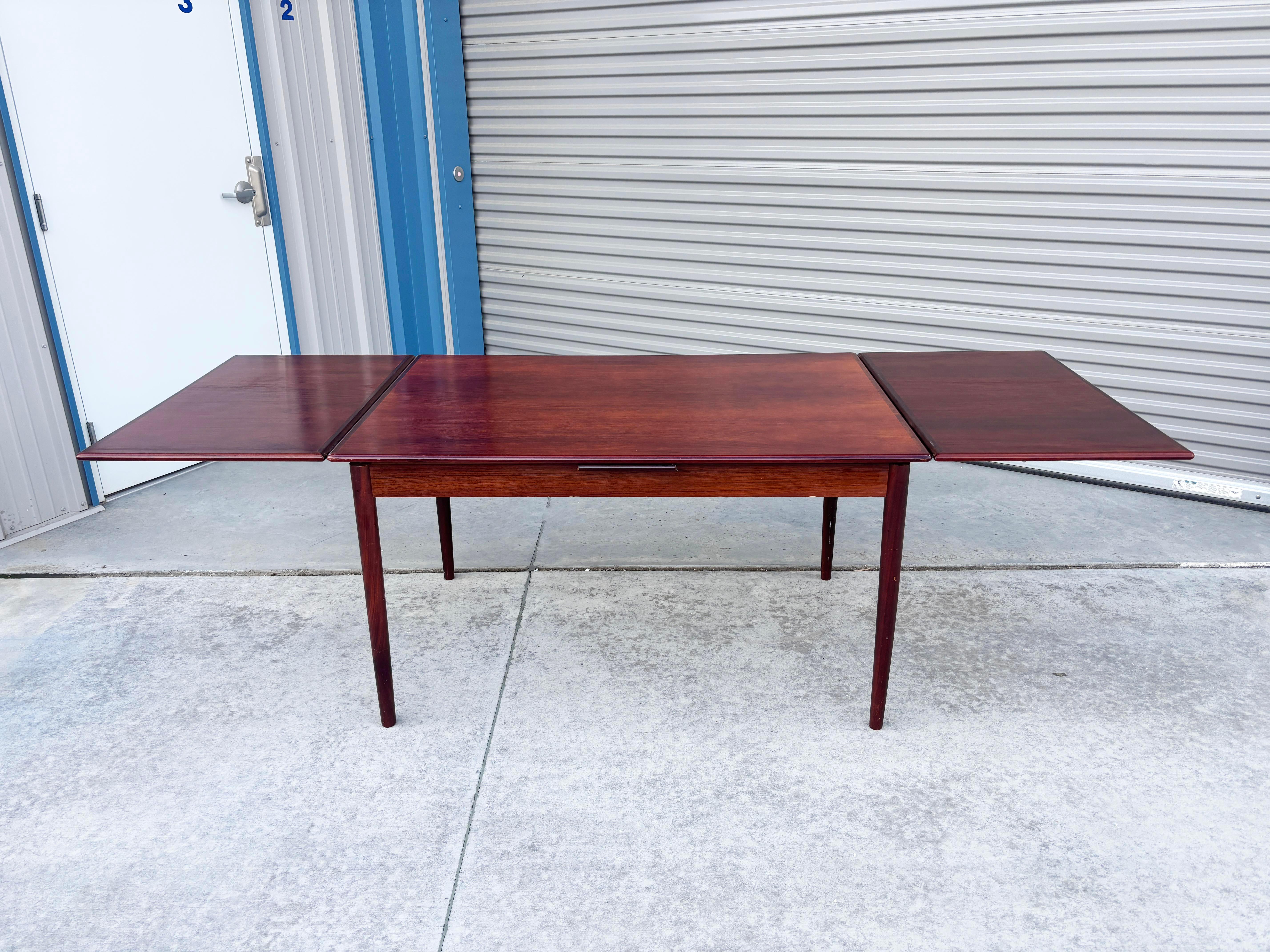 1960s Danish Modern Teak Extendable Dining Table by Am Mobler For Sale 3