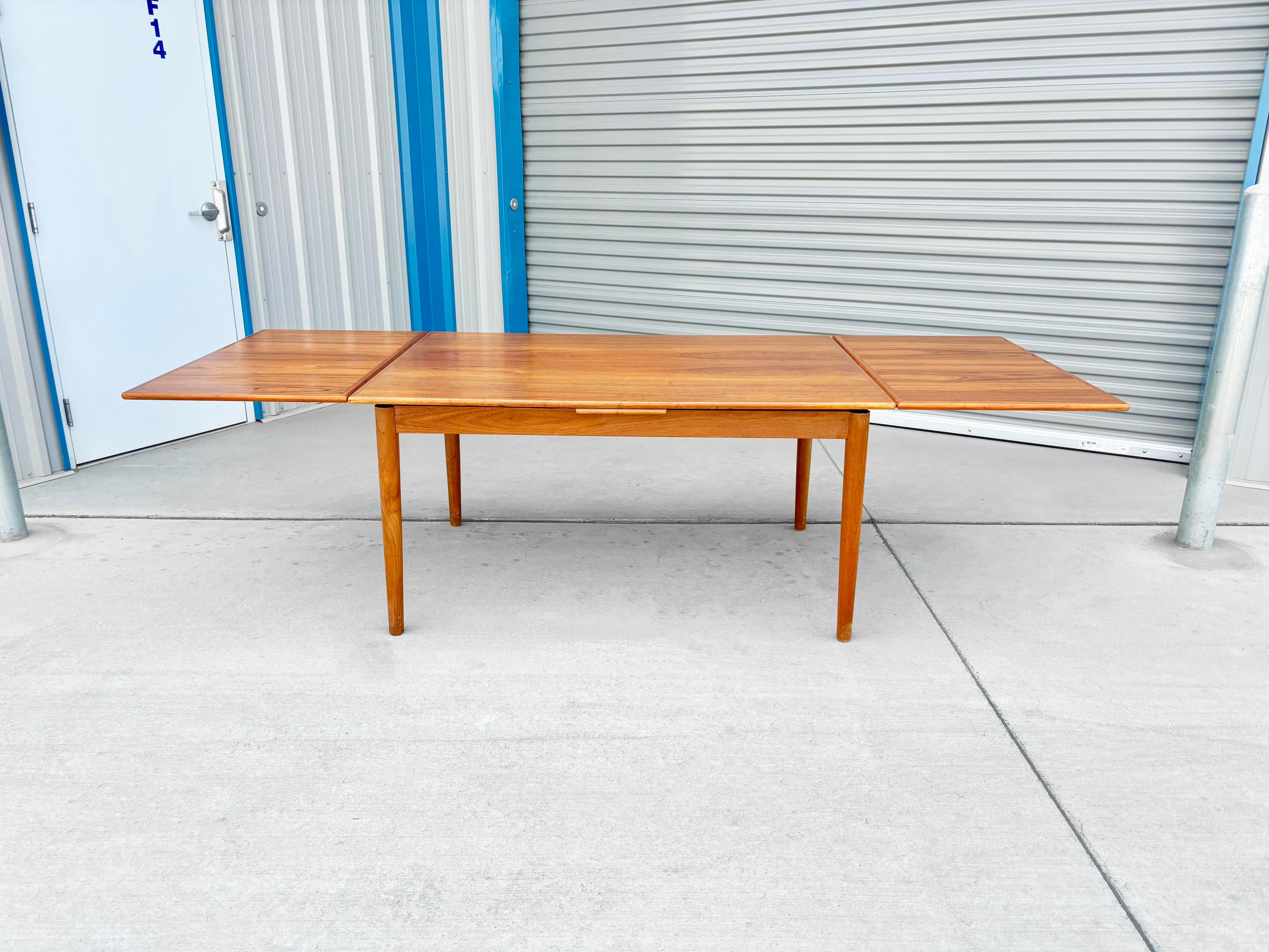 Mid-20th Century 1960s Danish Modern Teak Extendable Dining Table For Sale