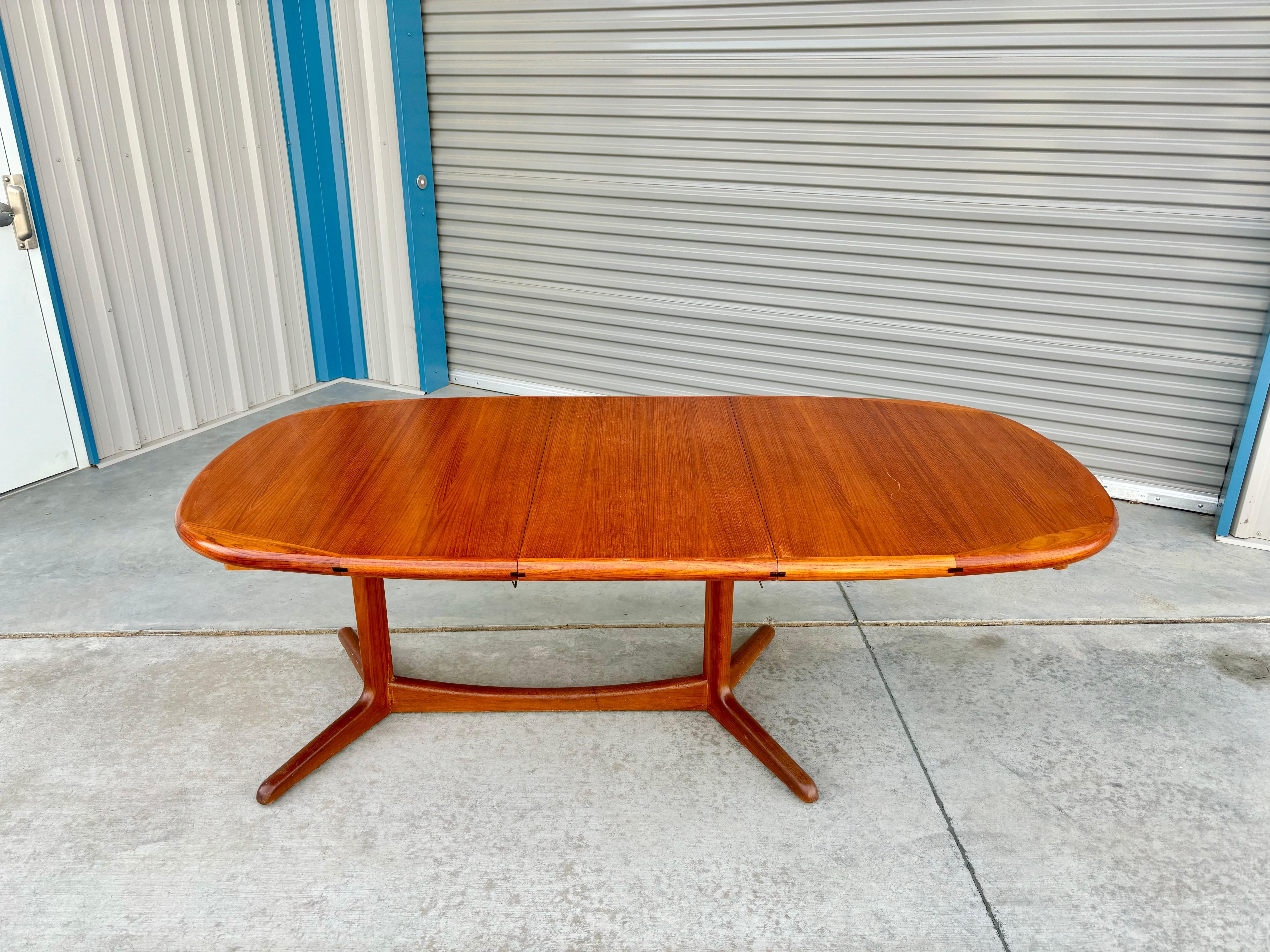 1960s Danish Modern Teak Extendable Dining Table For Sale 2