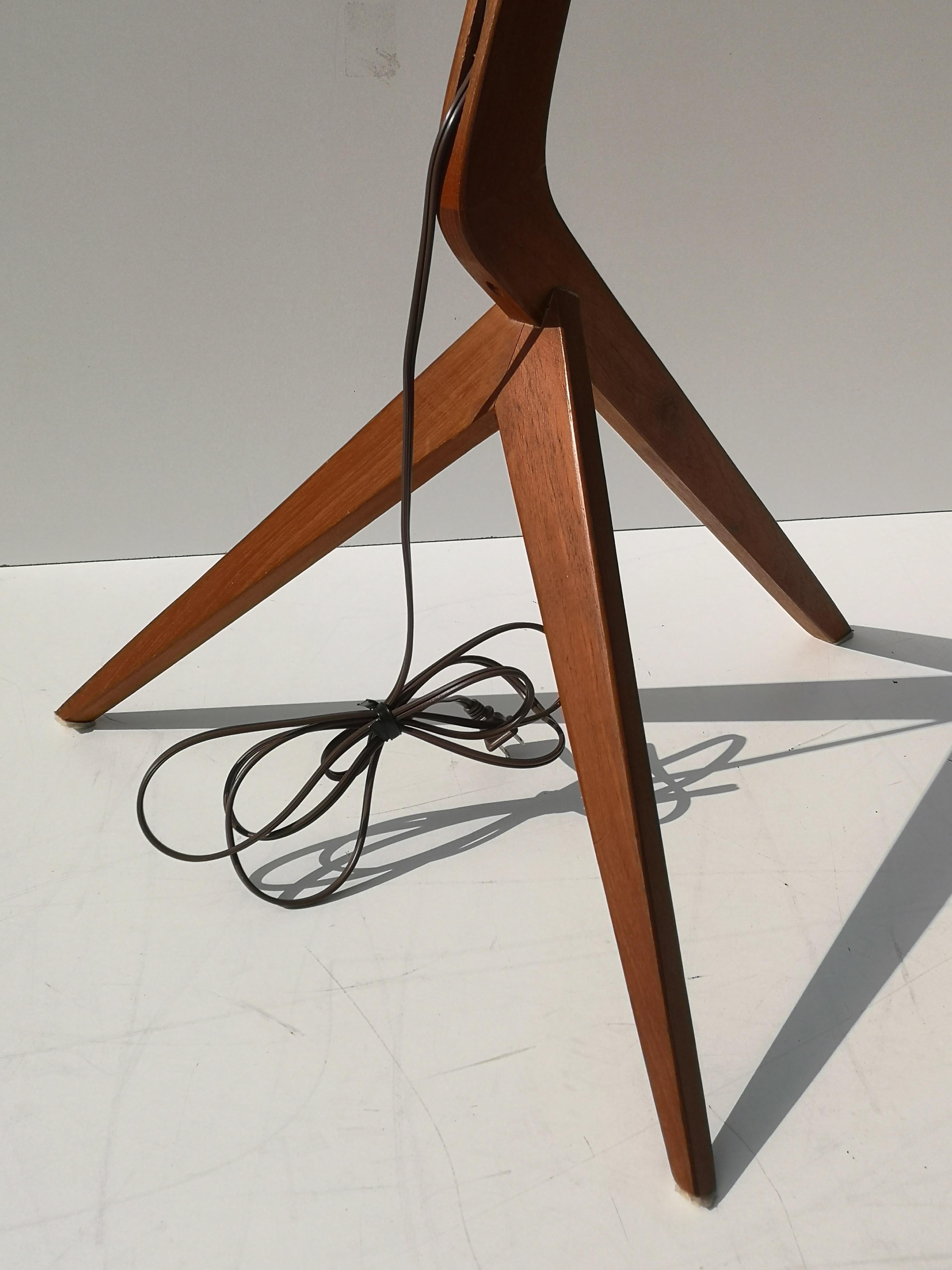 1960s Danish Modern Teak Floor Lamp, Boomerang In Good Condition In Victoria, BC