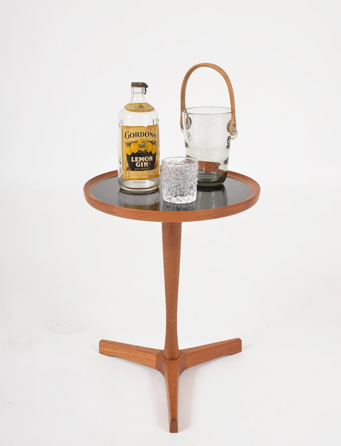 Table à vin d'appoint en teck de style danois moderne des années 1960 par Hans C Andersen pour Artex en vente 3