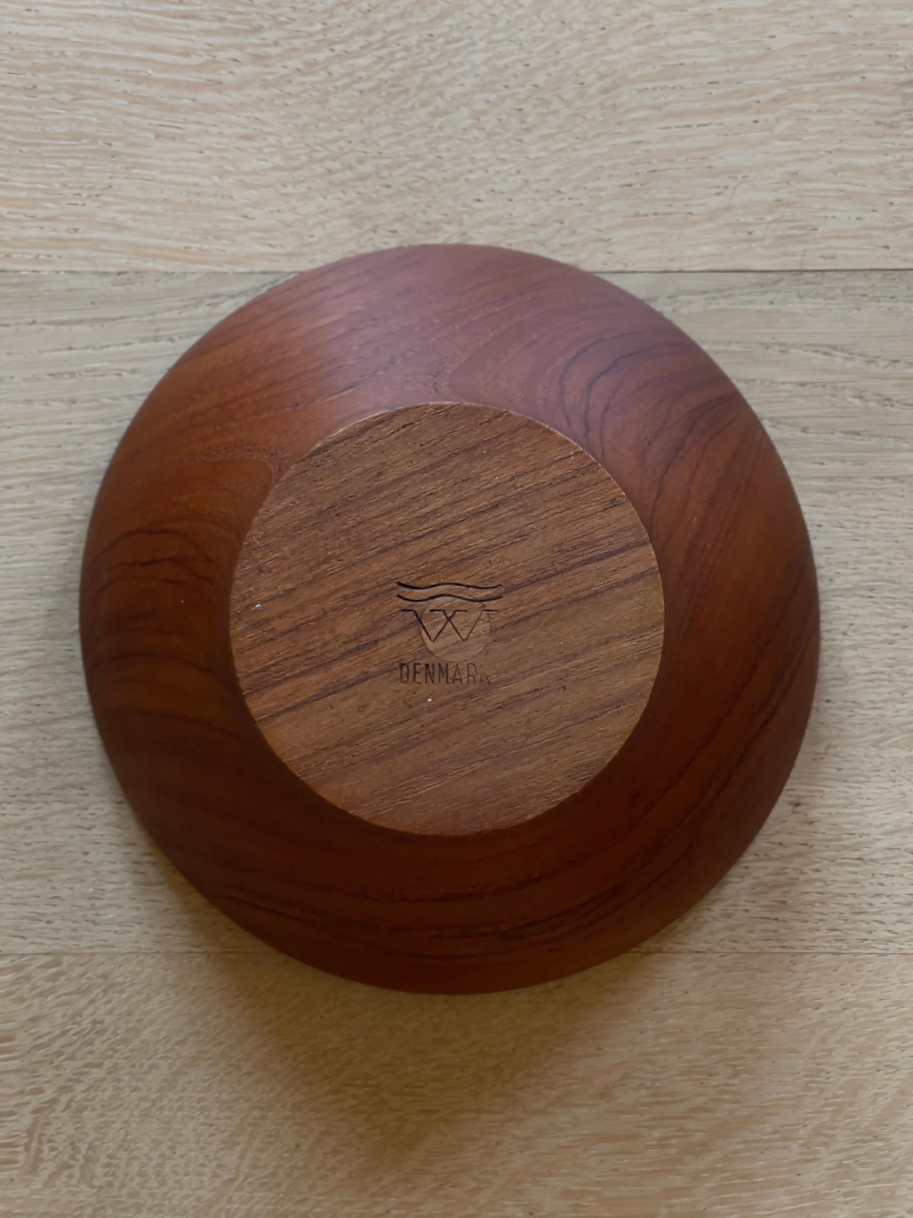 Mid-Century Modern 1960s Danish Modern Teak Wood Work Bowl in Great Condition For Sale