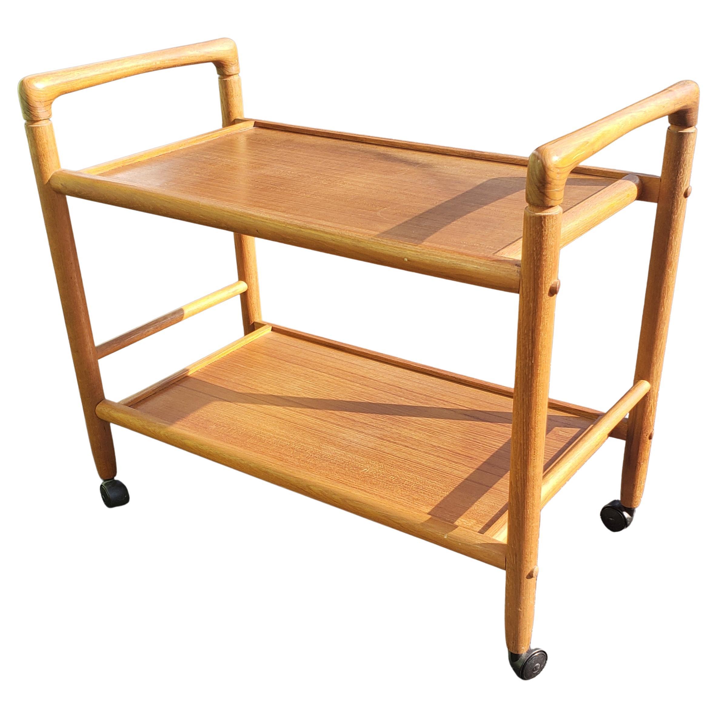 20th Century 1960s Danish Modern Two Tier Teak Cocktail Trolley Serving Bar Cart For Sale
