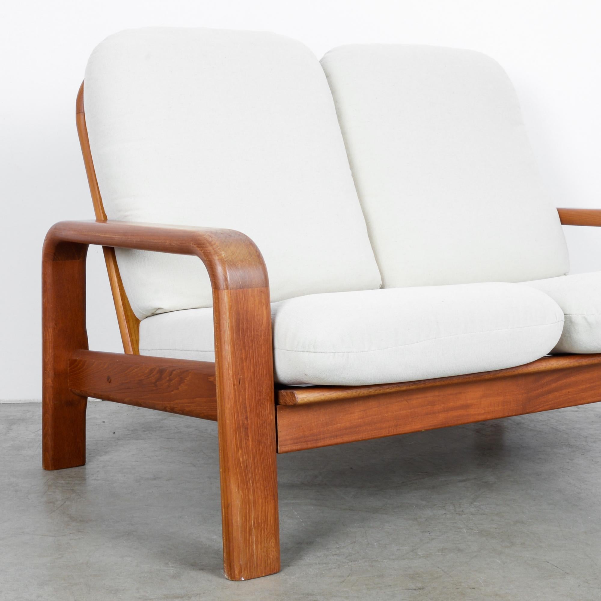 Scandinave moderne Canapé danois moderne en bois des années 1960 en vente