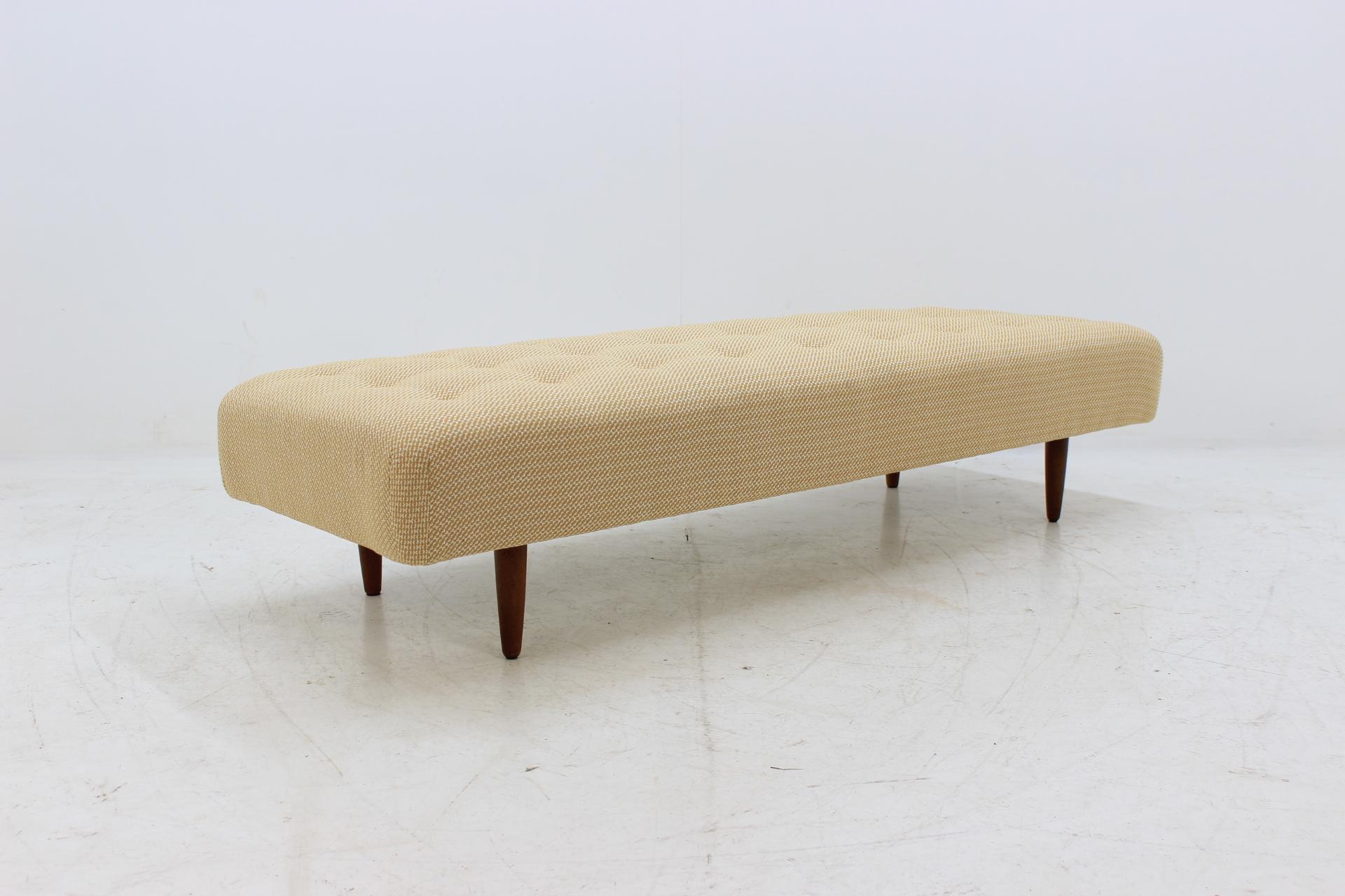 Fabric 1960s, Danish Oak Daybed