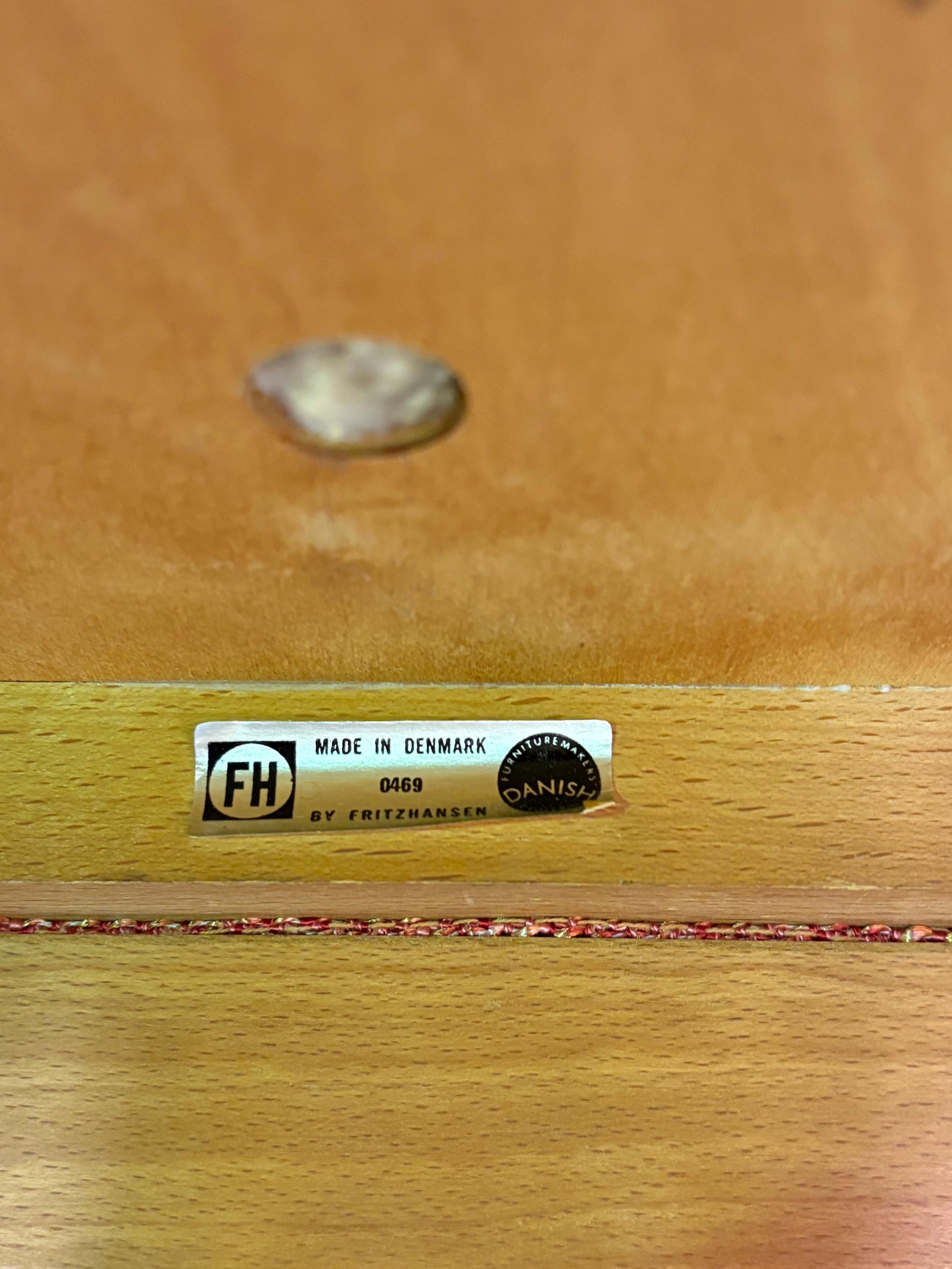 1960s Danish Oak Lounge Chair by Fritz Hansen im Angebot 1