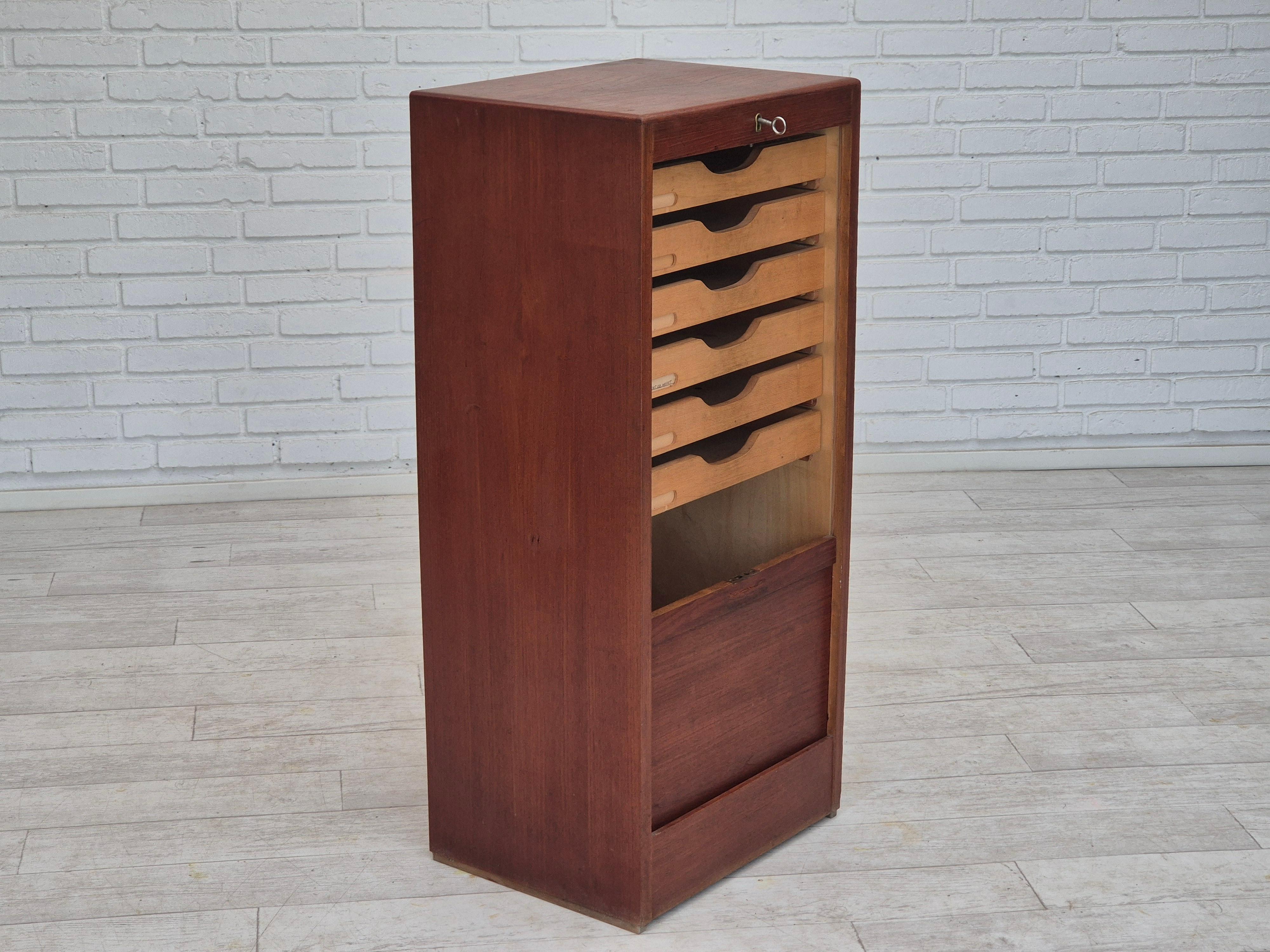 Danese Anni '60, mobile da ufficio Wood, condizioni originali, legno di teak, porta scorrevole. in vendita