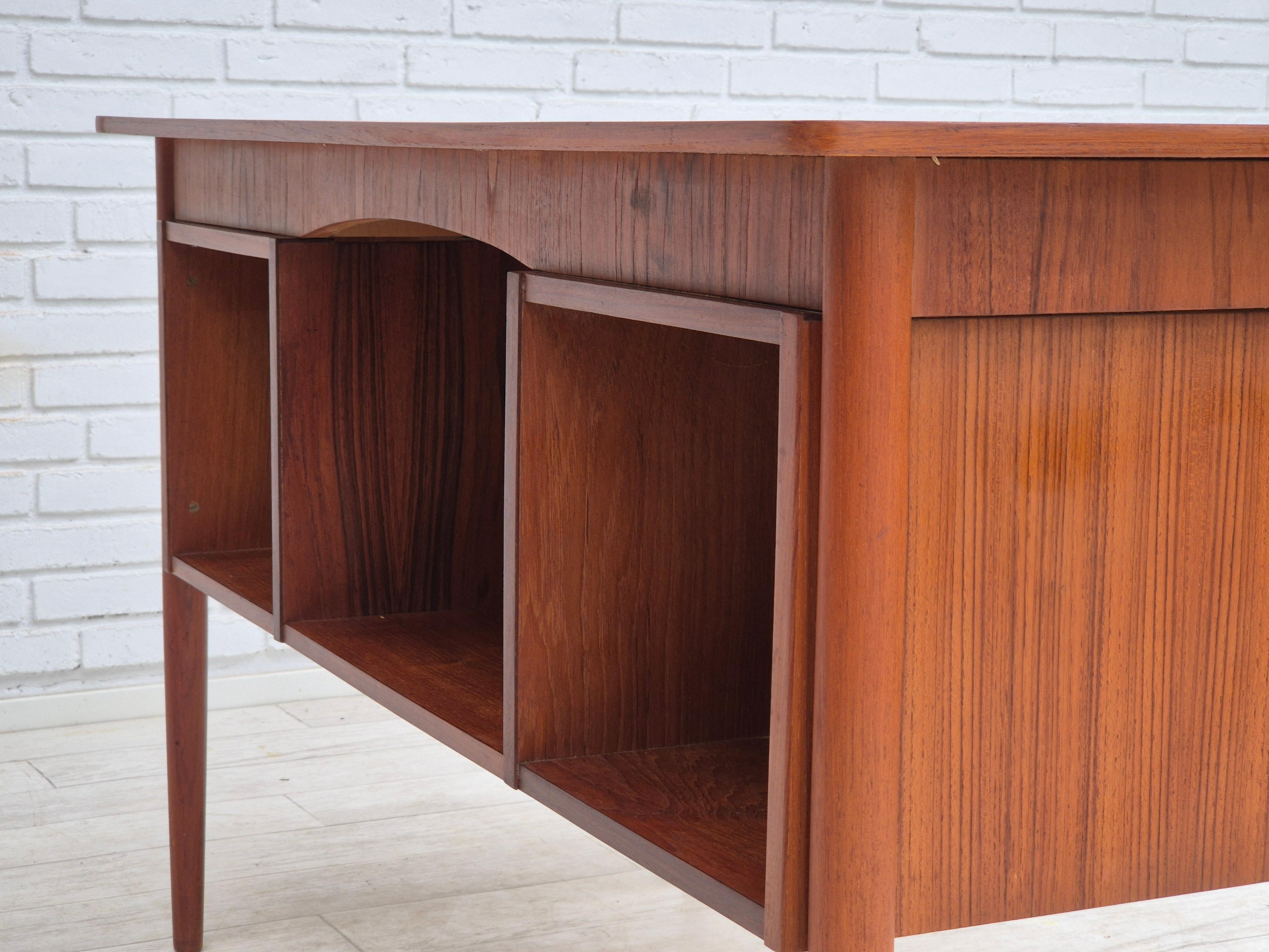 1960s, Danish office desk with drawers, teak wood. 5