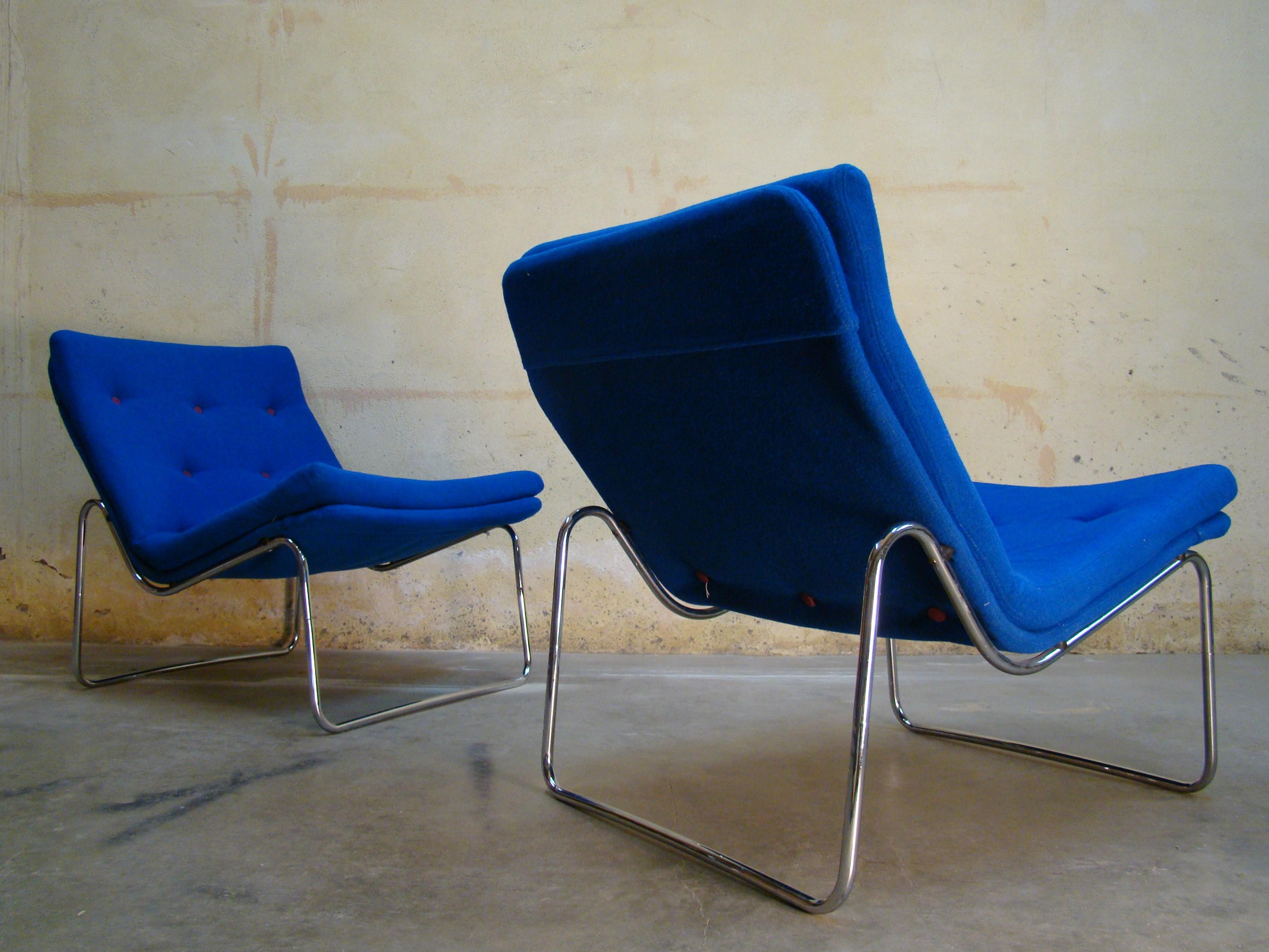 1960s Danish Pair of Fluid Chrome Lounge Chairs in Copenhagen Blue Wool 1