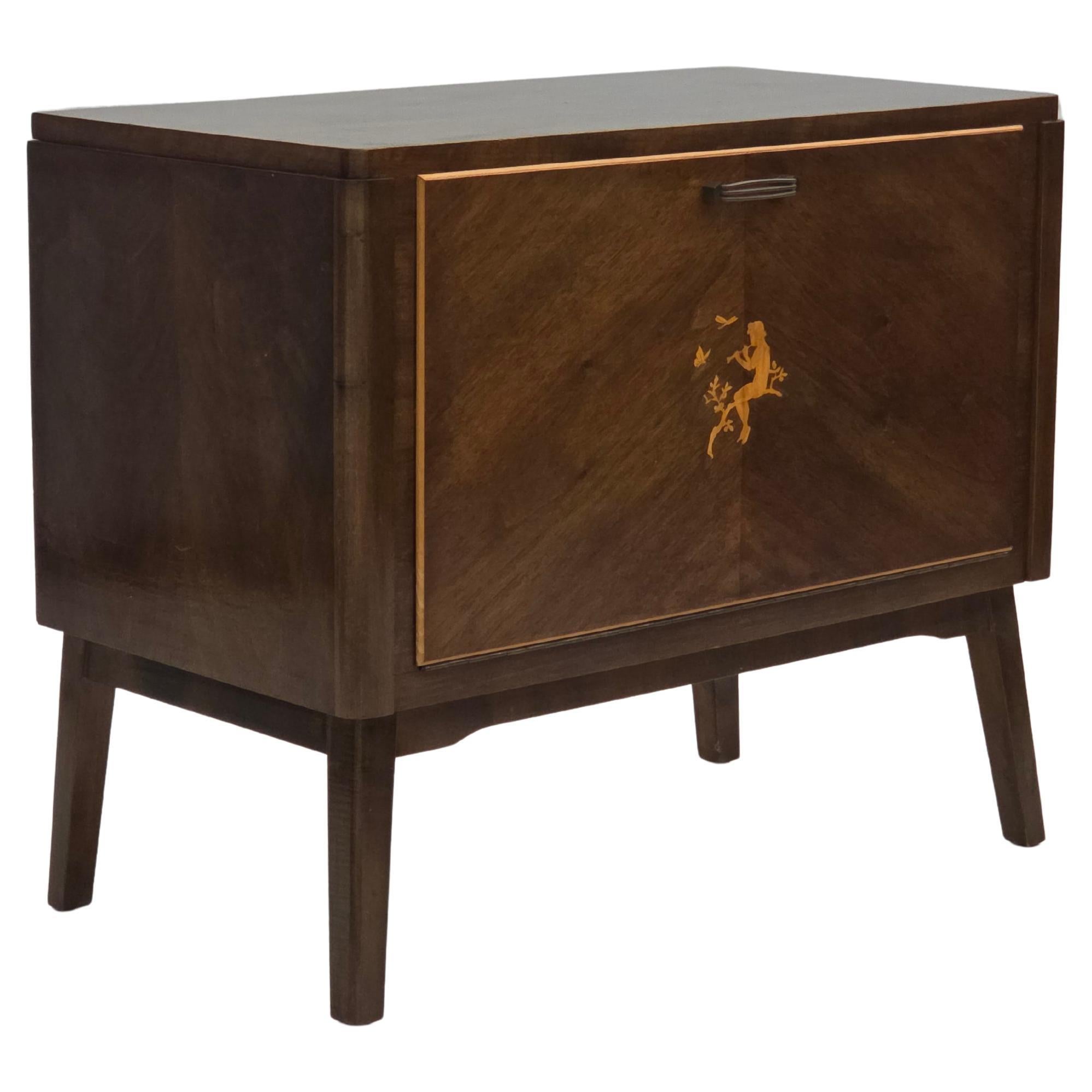 Anni '60, commode radiotelevisivo danese, legno di frassino laccato, porta in legno intarsiato. in vendita