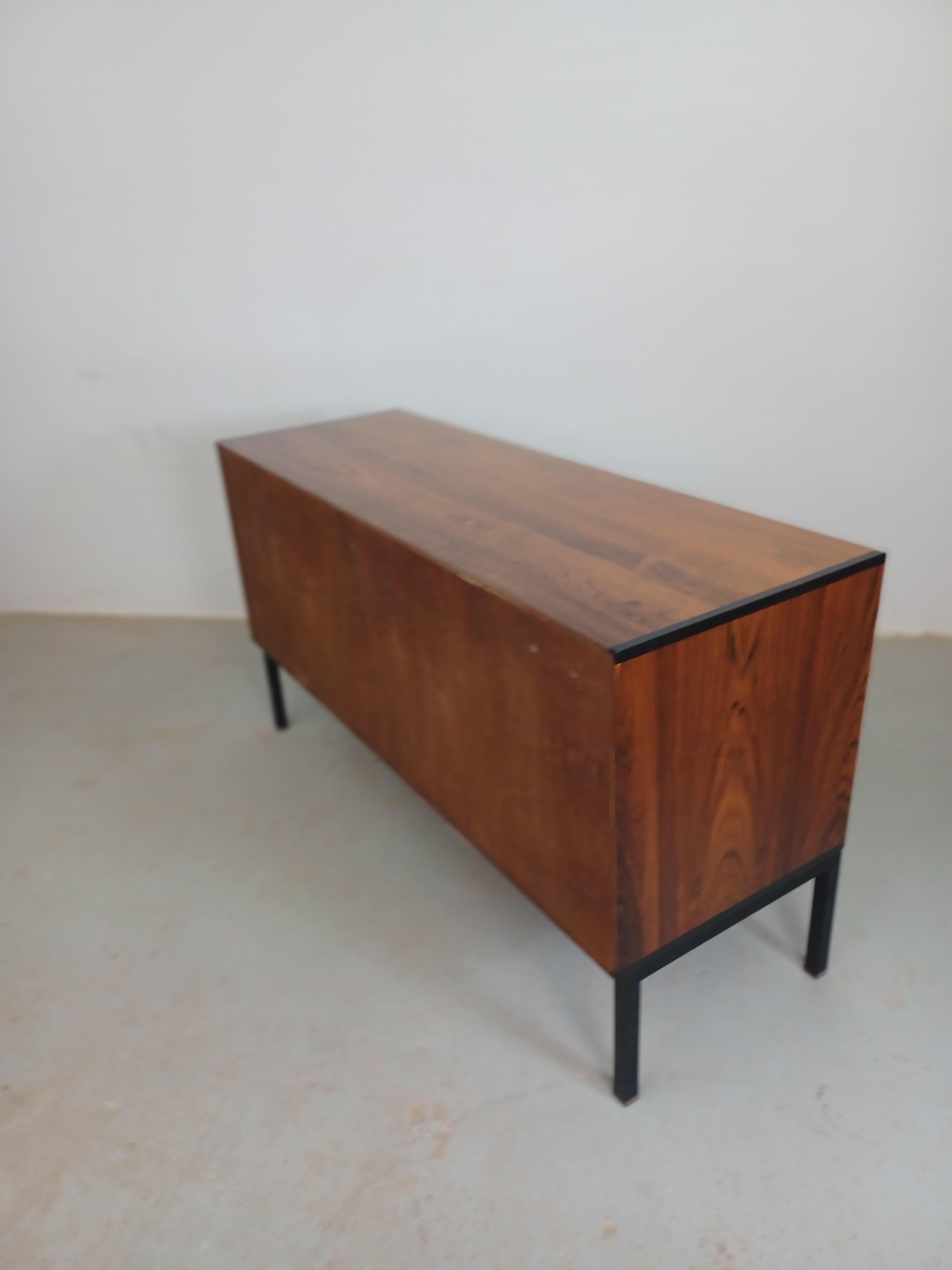 1960s Danish Refinished Hans Hove Credenza in Rosewood by Christian Linneberg For Sale 1