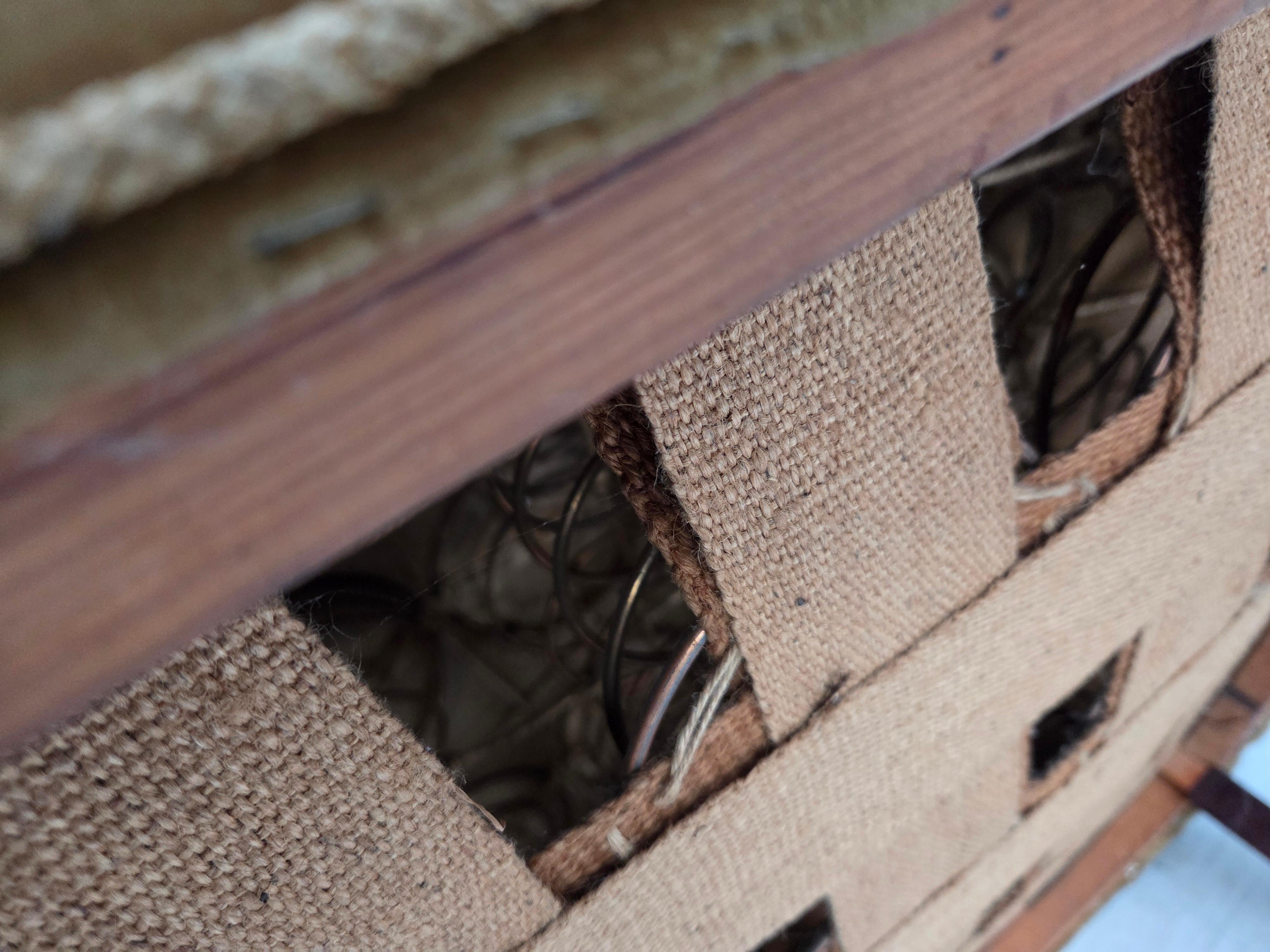1960s, fauteuil Greene & Greene, velours d'ameublement vert clair, pieds en bois de chêne. en vente 11
