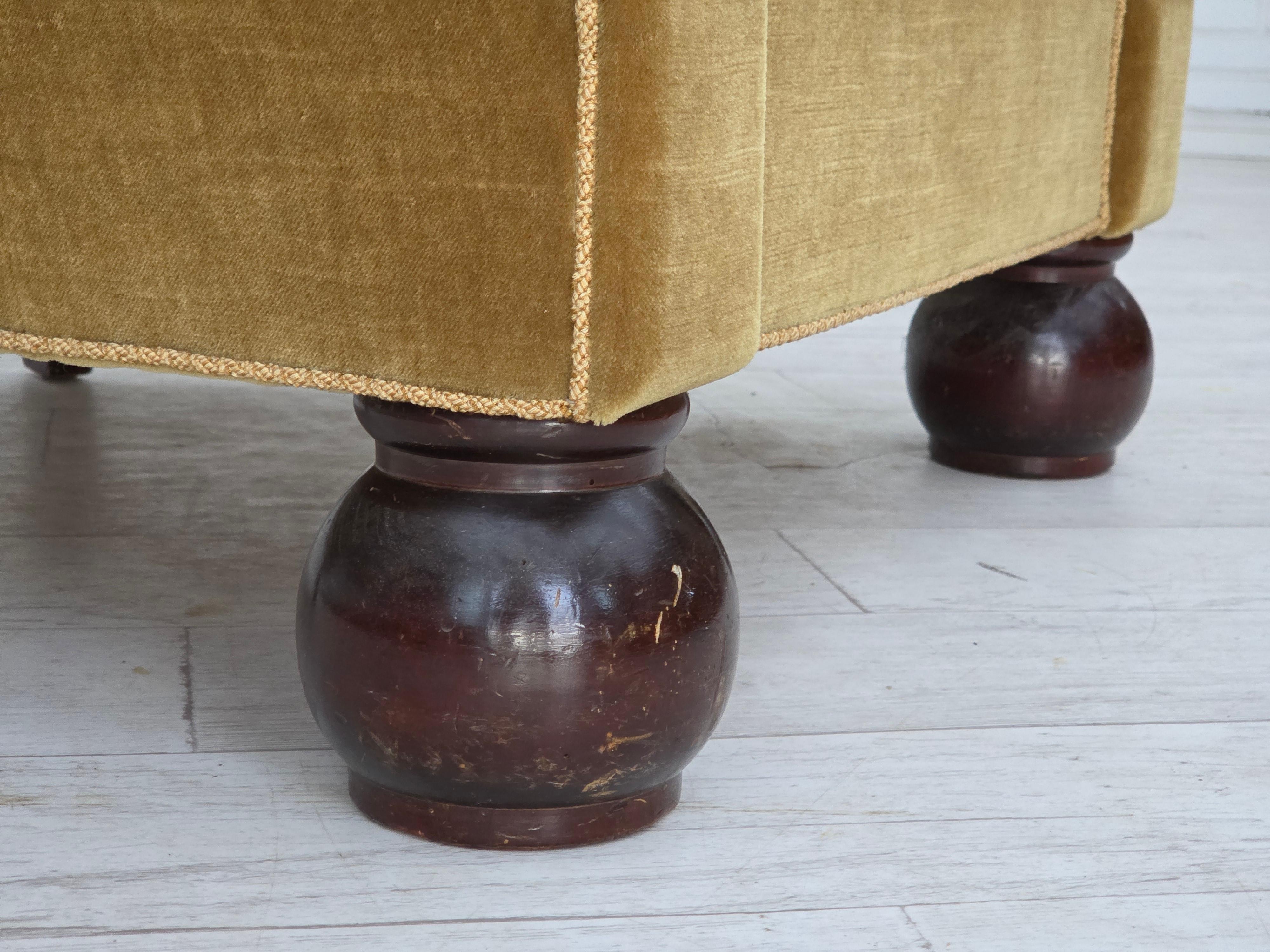 Milieu du XXe siècle 1960s, fauteuil Greene & Greene, velours d'ameublement vert clair, pieds en bois de chêne. en vente